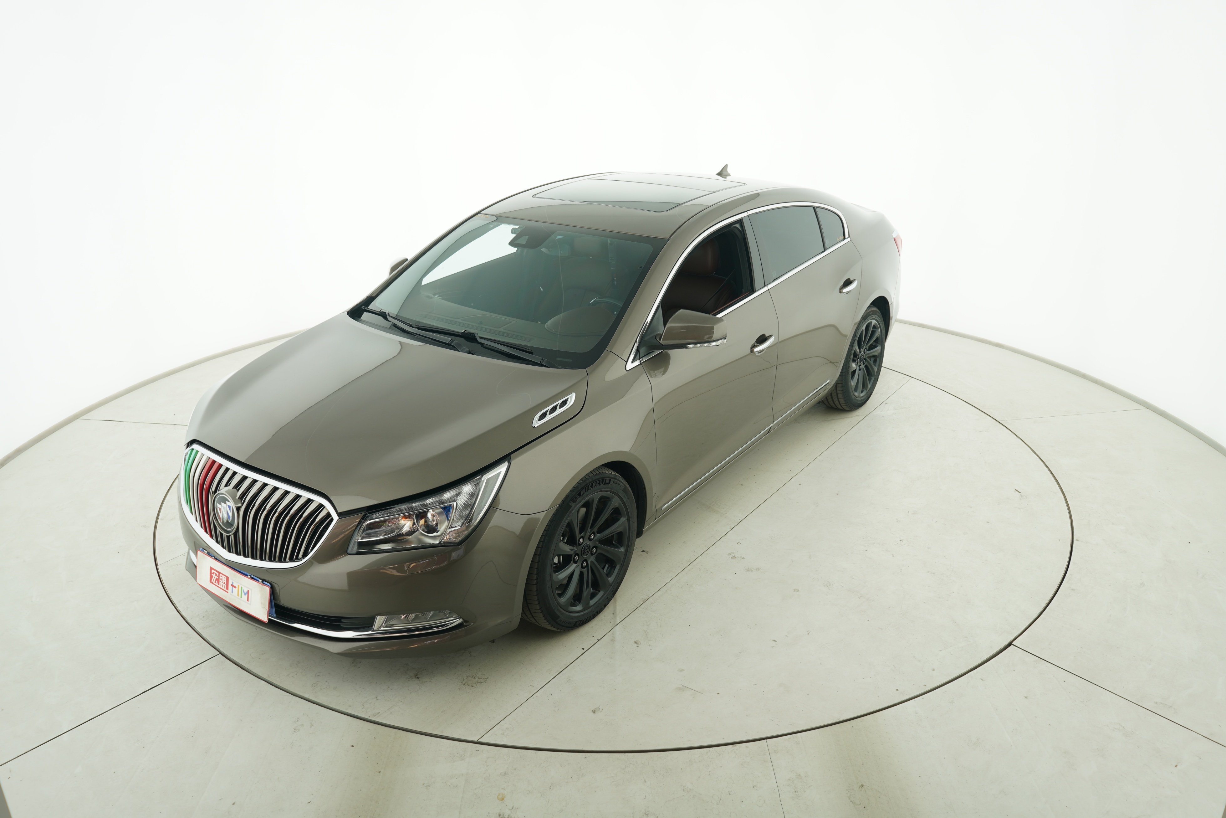 Buick Lacrosse 2014 — фото 1