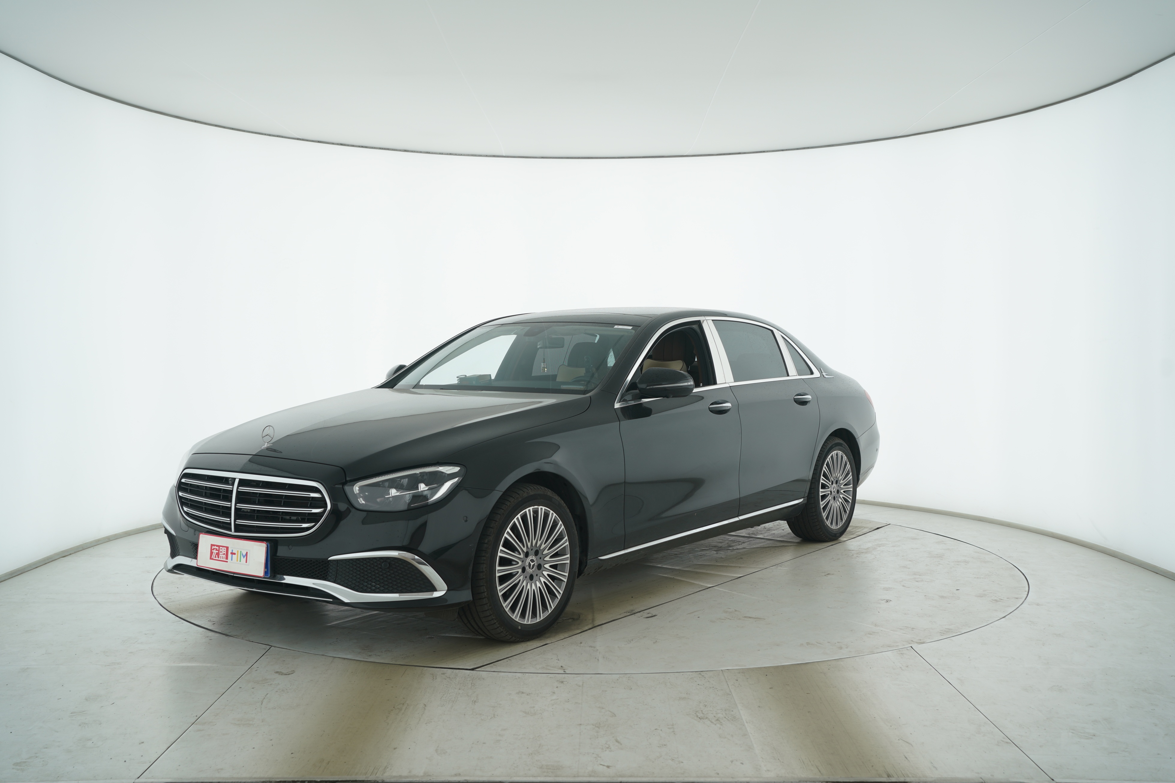 Mercedes Benz E-Class 2022 — фото 1
