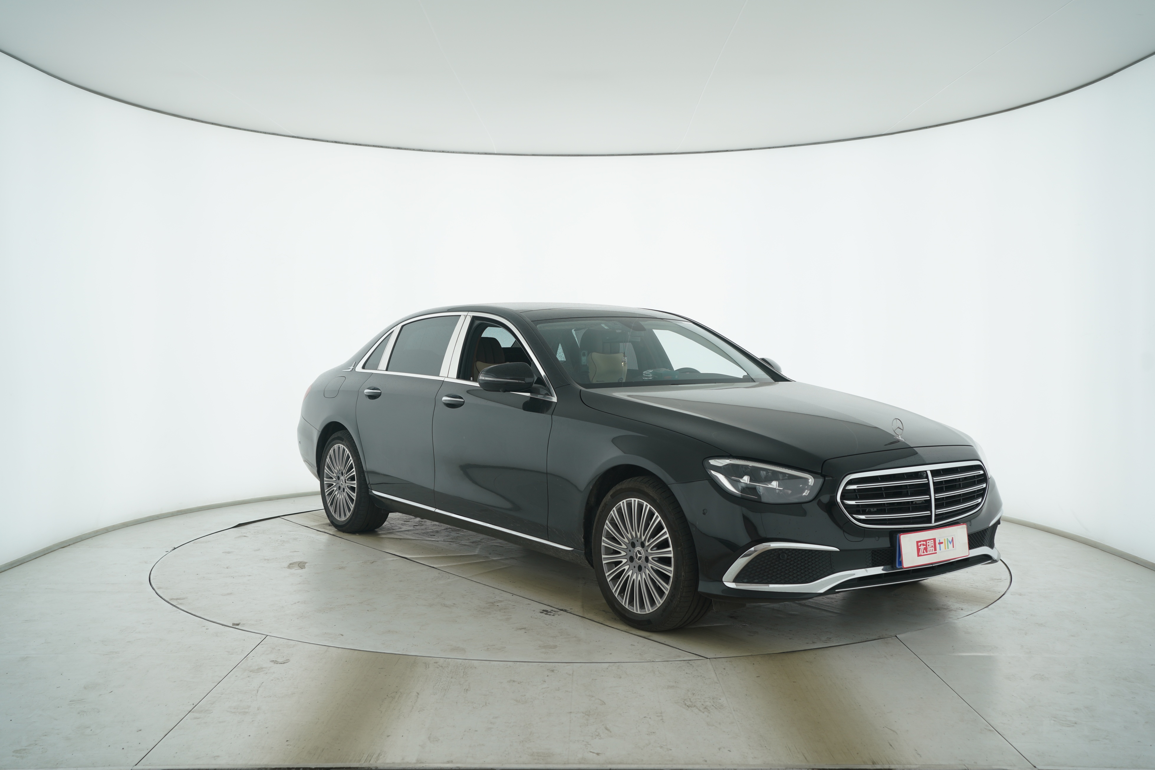 Mercedes Benz E-Class 2022 — фото 2