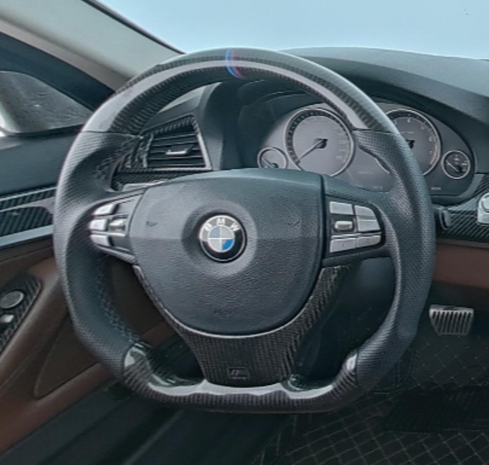 BMW 5 Series 2014 — фото 10