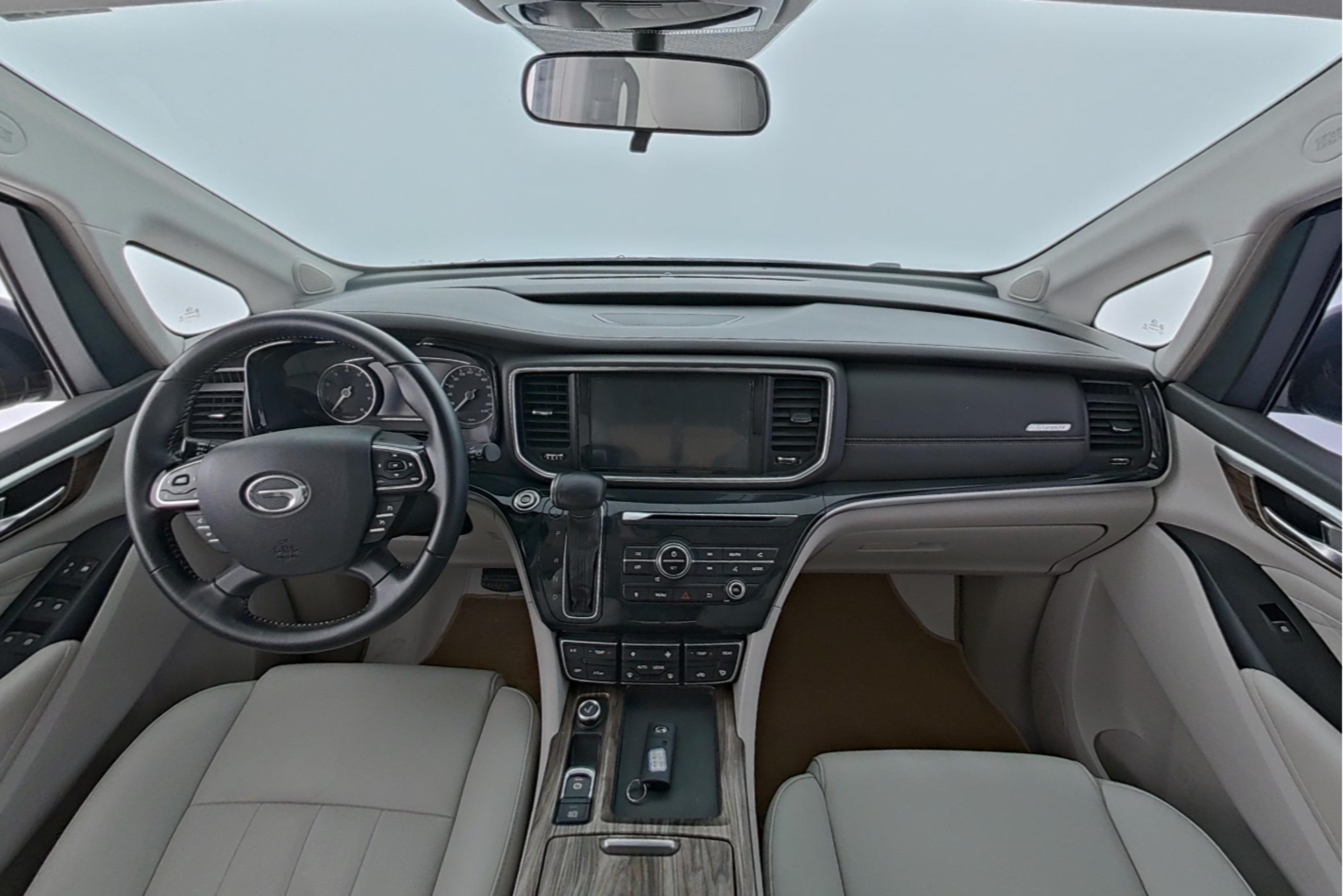 Gac Trumpchi Trumpchi M8 2018 — фото 9