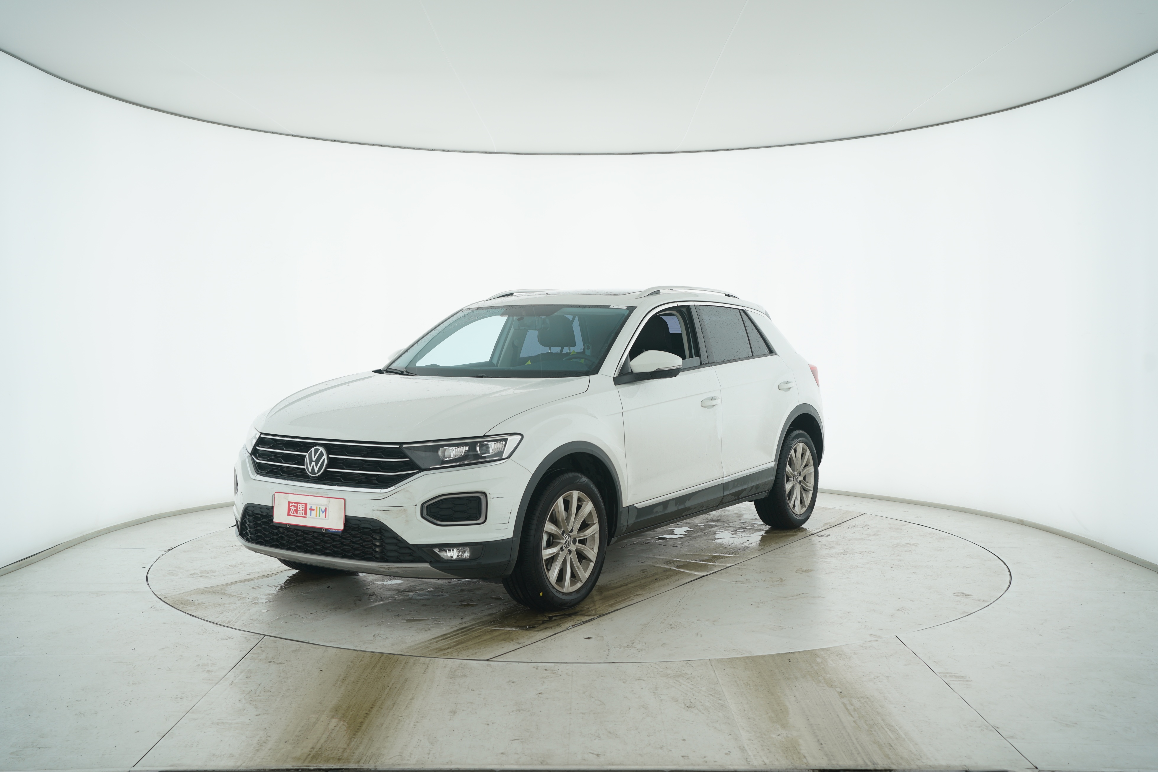 Volkswagen T-ROC 2022 — фото 1