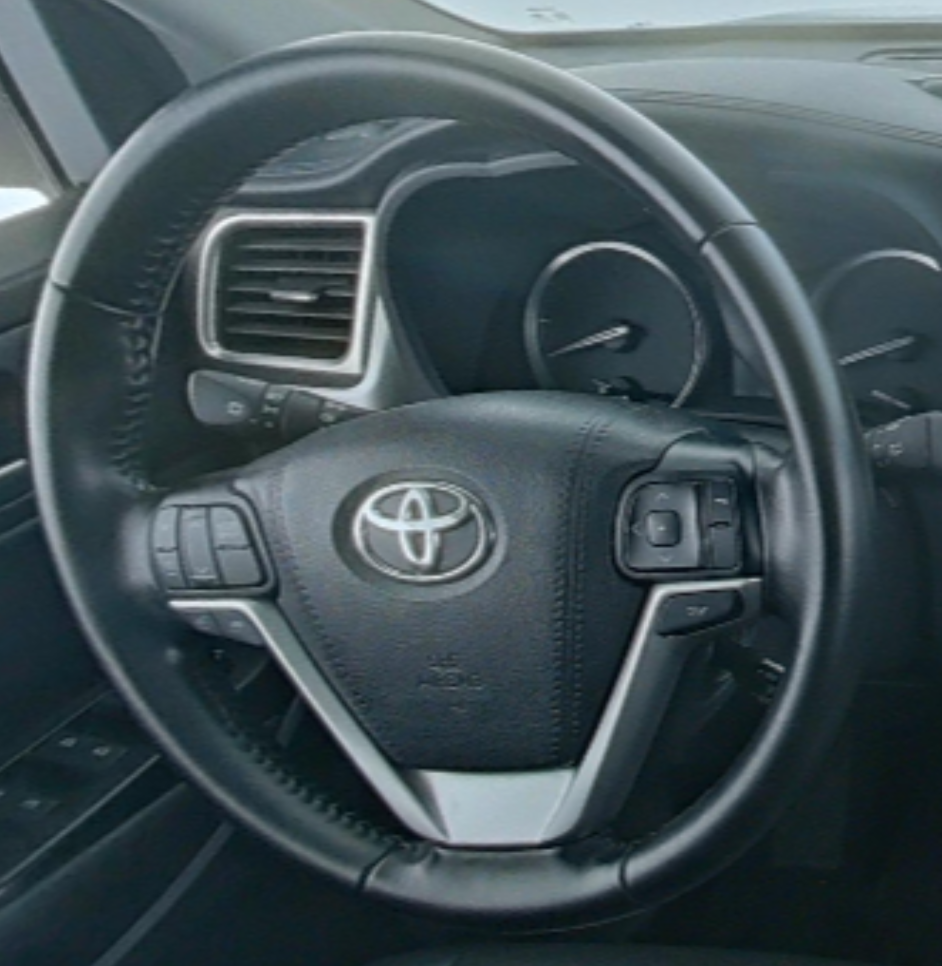 Toyota Highlander 2017 — фото 10