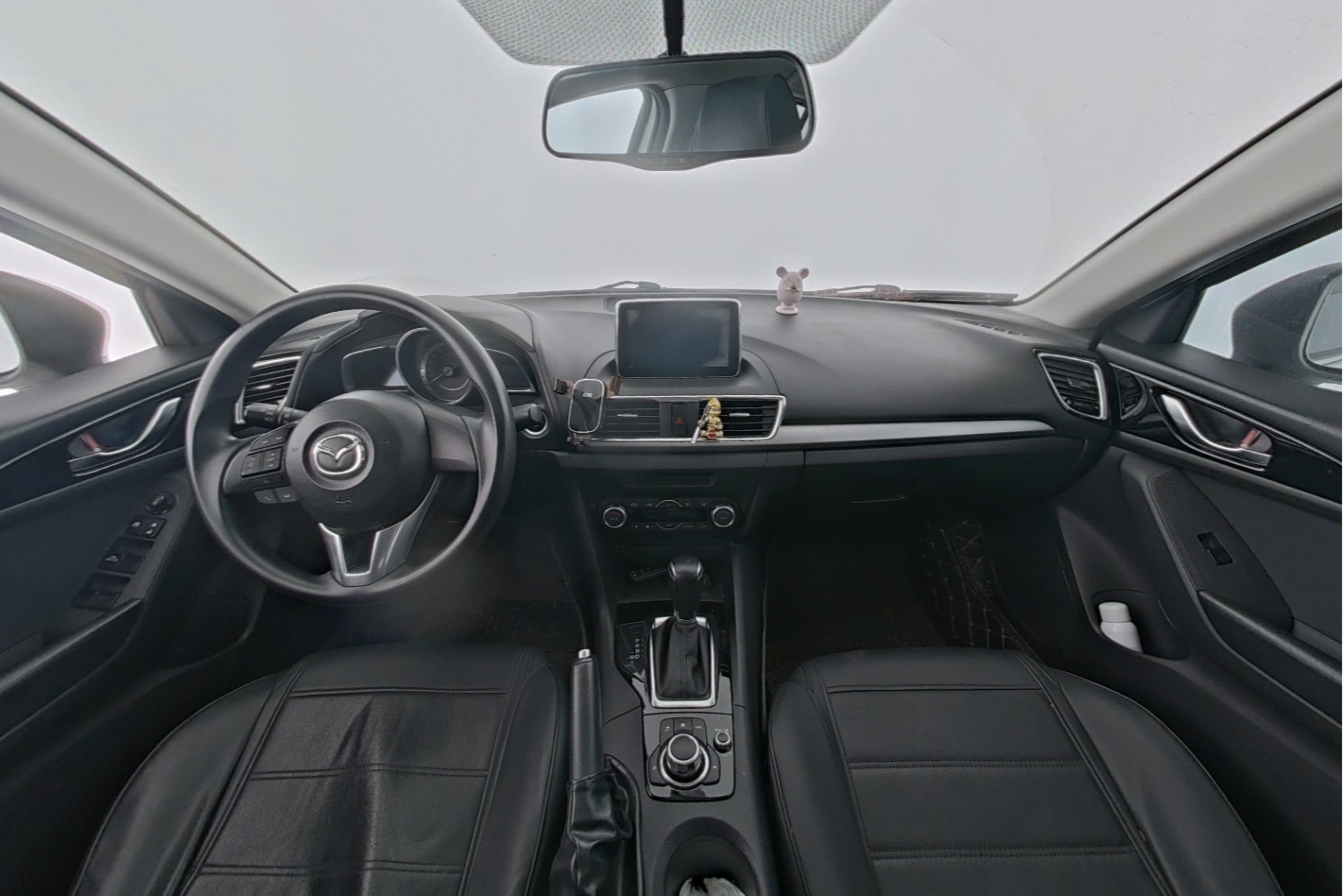 Mazda 3 Axela 2016 — фото 9