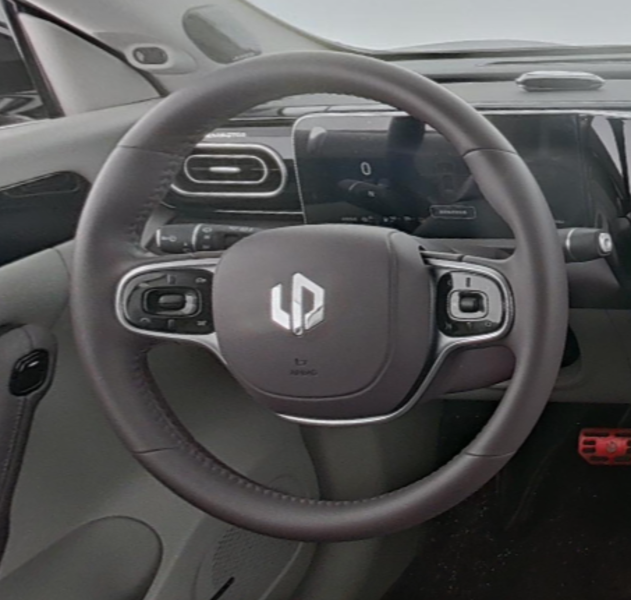 Leapmotor C11 Hybrid 2023 — фото 10