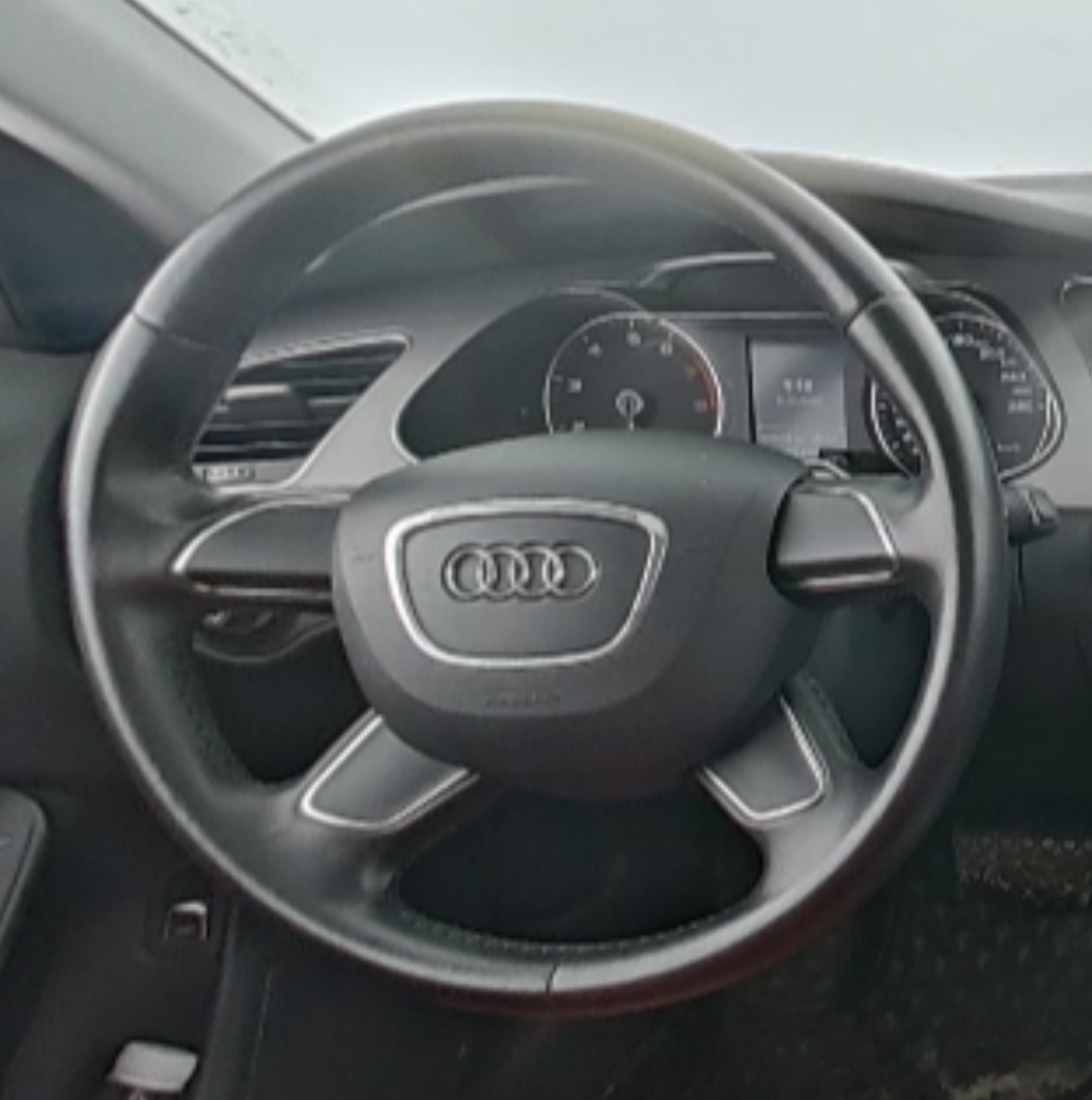 Audi A4L 2015 — фото 10