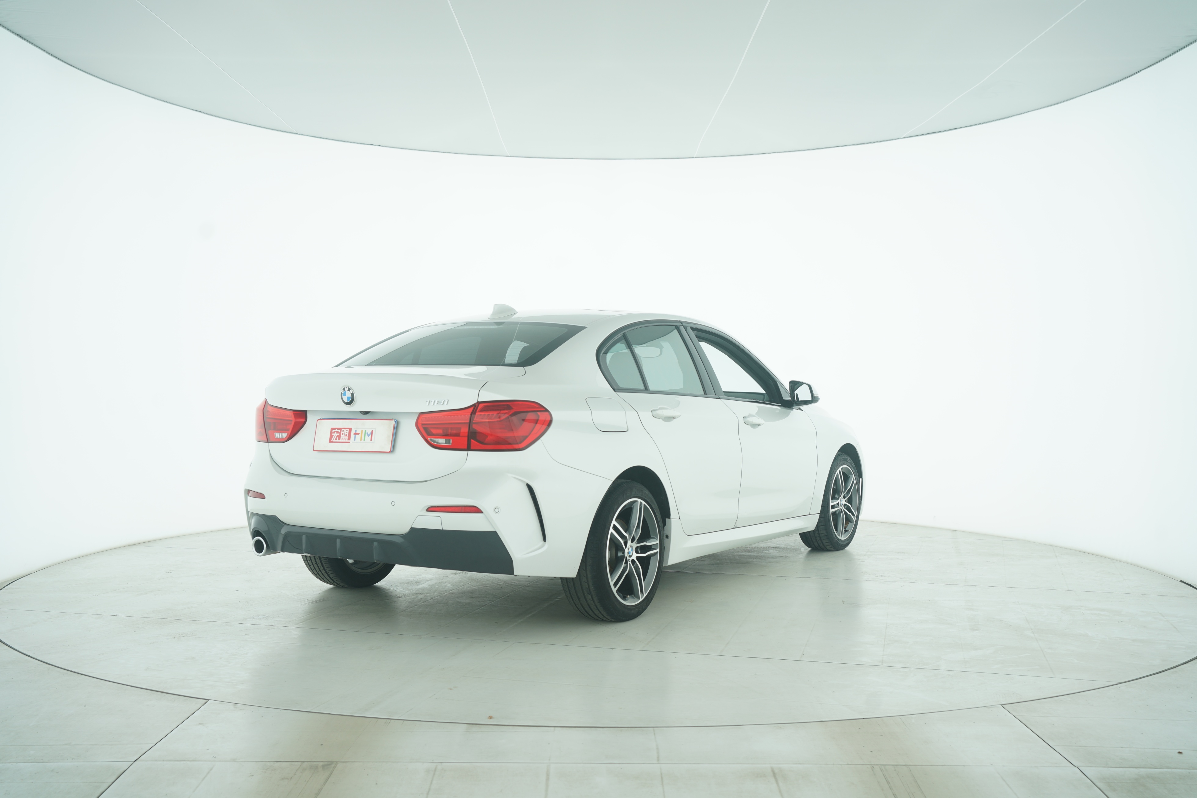 BMW 1 Series 2019 — фото 4