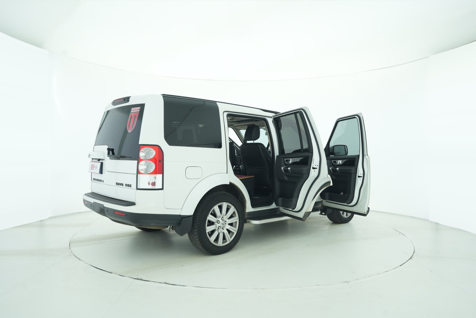 Land Rover Discovery 2012 — фото 15