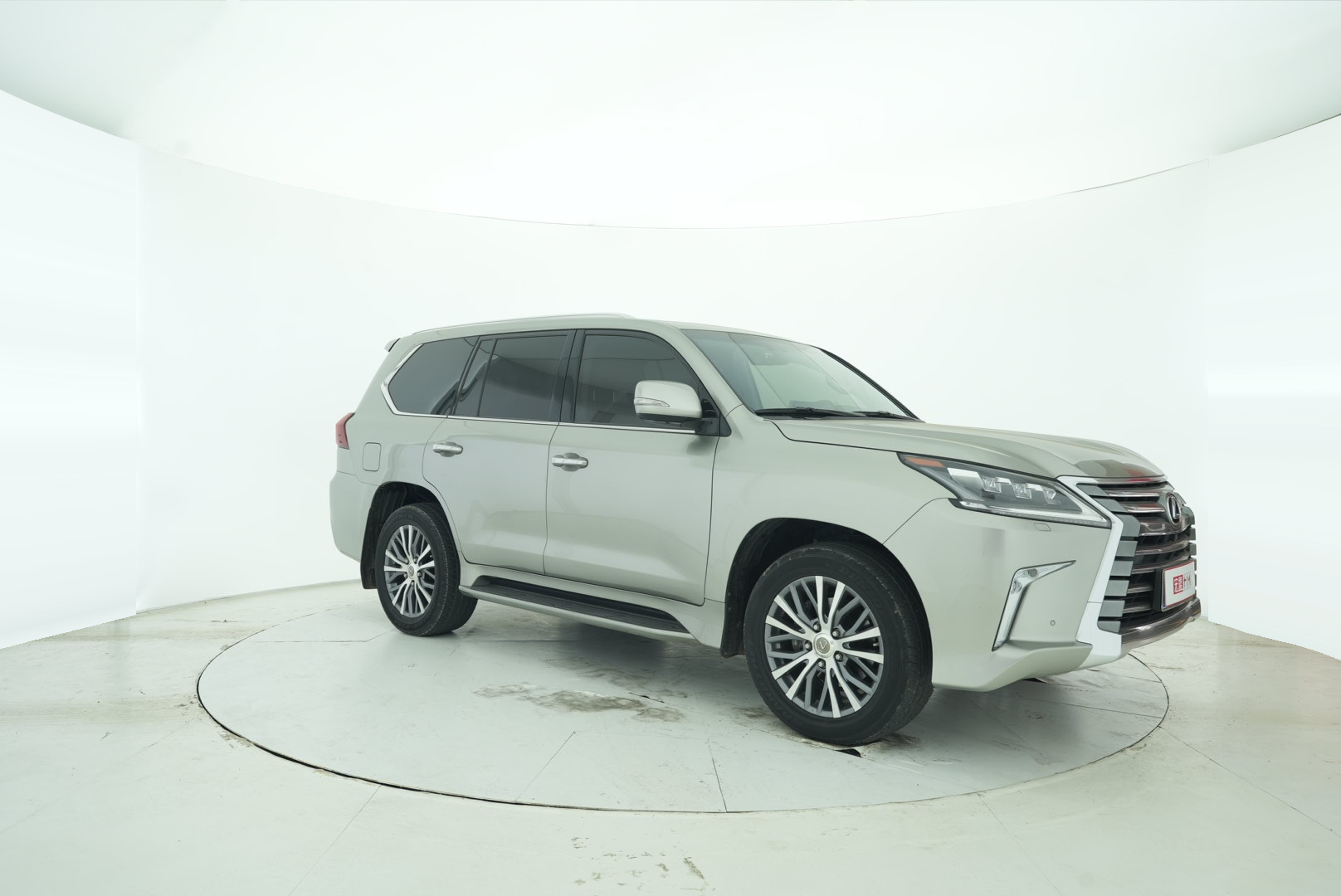 Lexus LX 2019 — фото 8