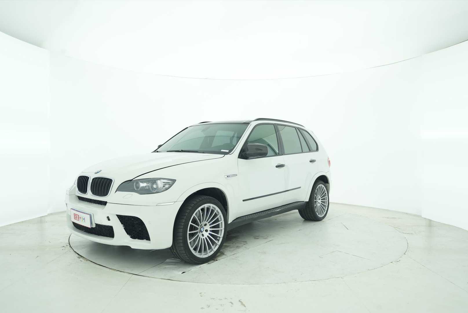 BMW X5 M 2010 — фото 2