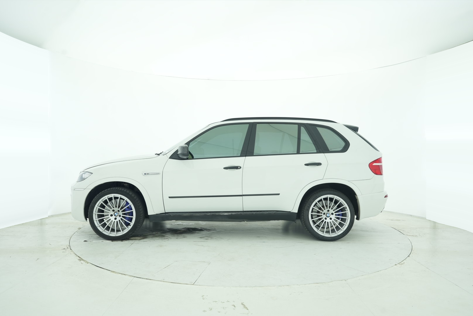 BMW X5 M 2010 — фото 3
