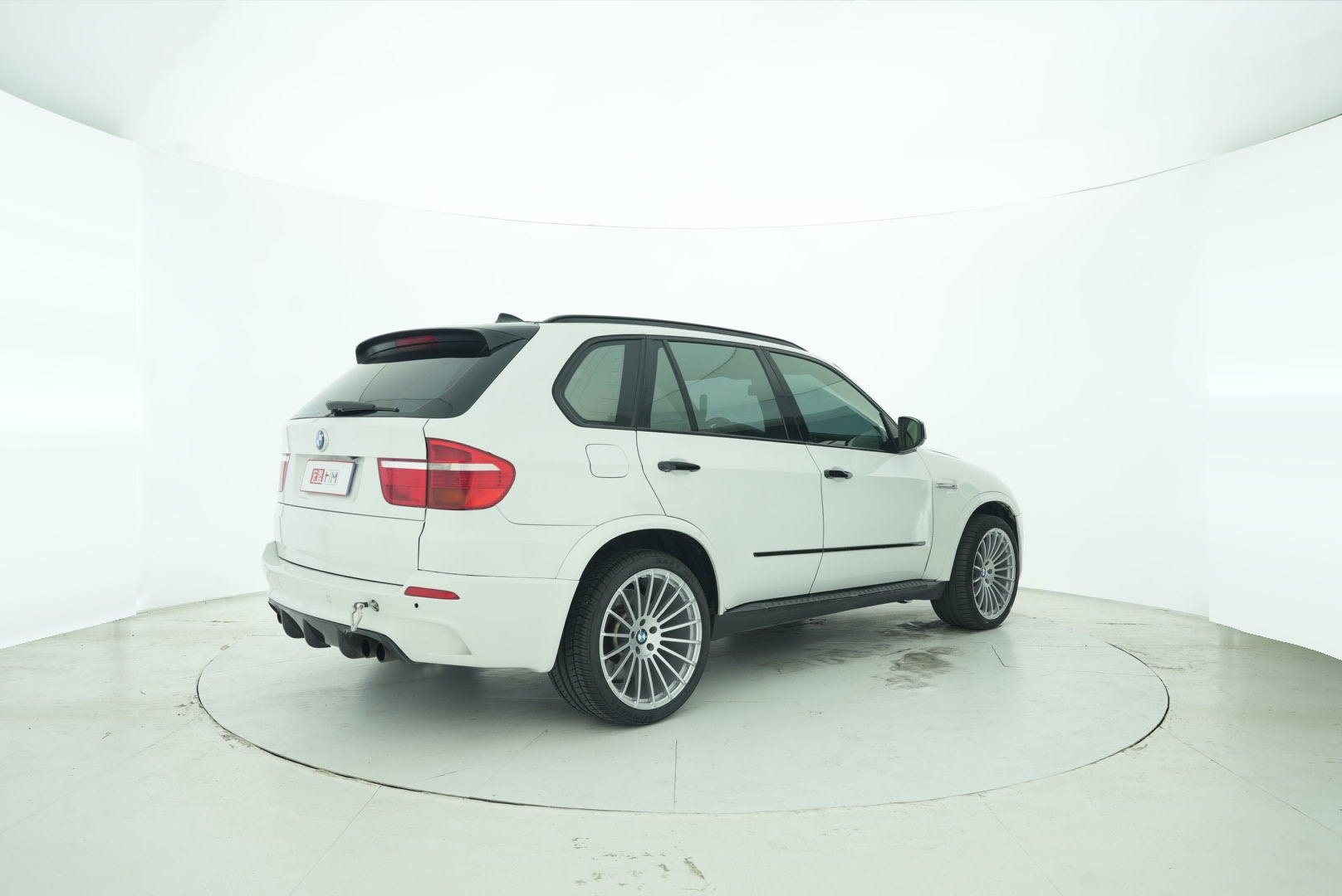 BMW X5 M 2010 — фото 6