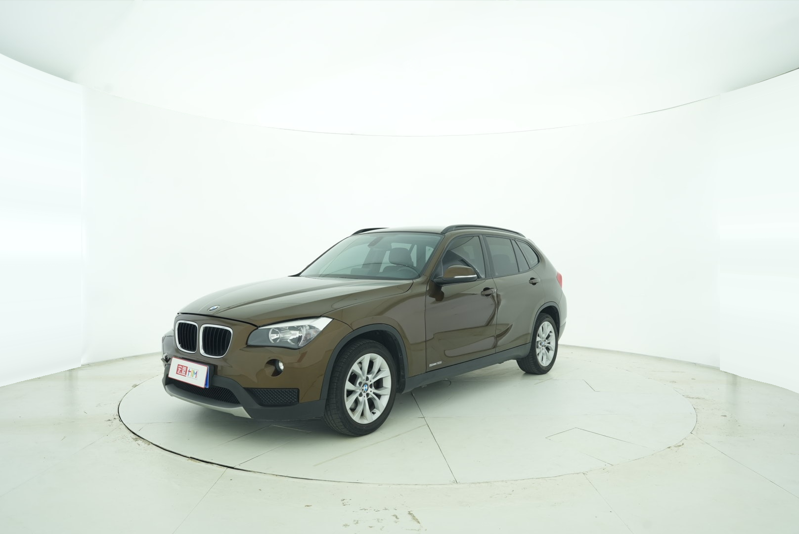 BMW X1 2013 — фото 1