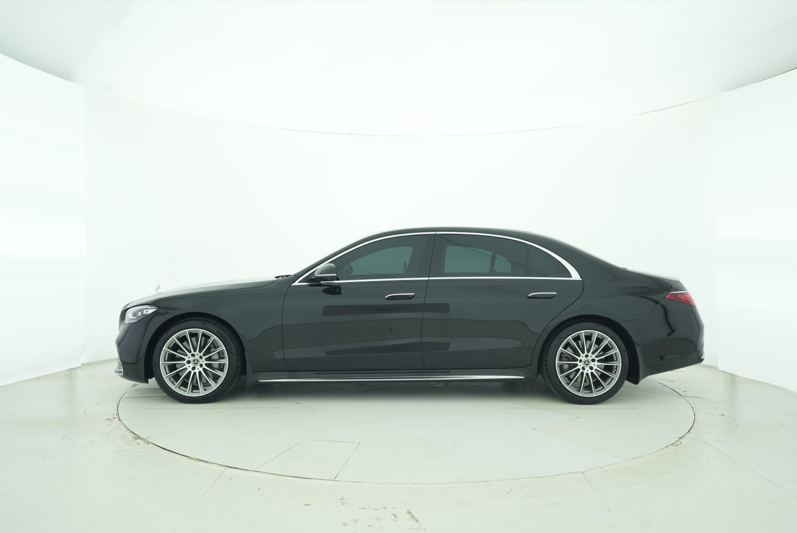 Mercedes Benz S-Class 2022 — фото 2