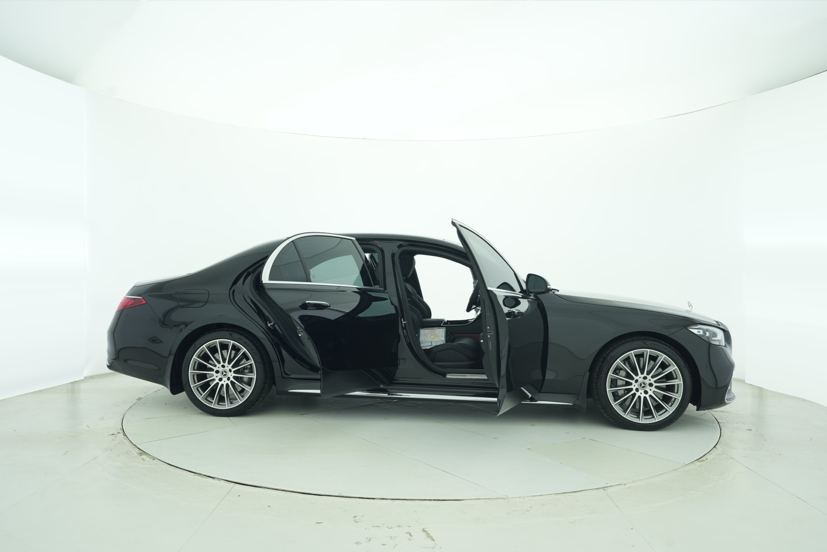 Mercedes Benz S-Class 2022 — фото 15
