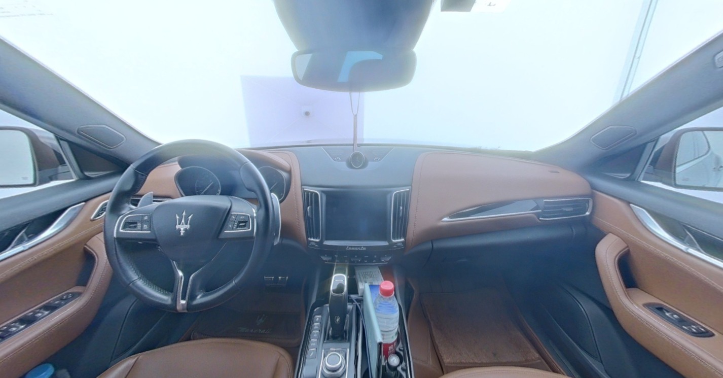 Maserati Quattroporte 2015 — фото 1