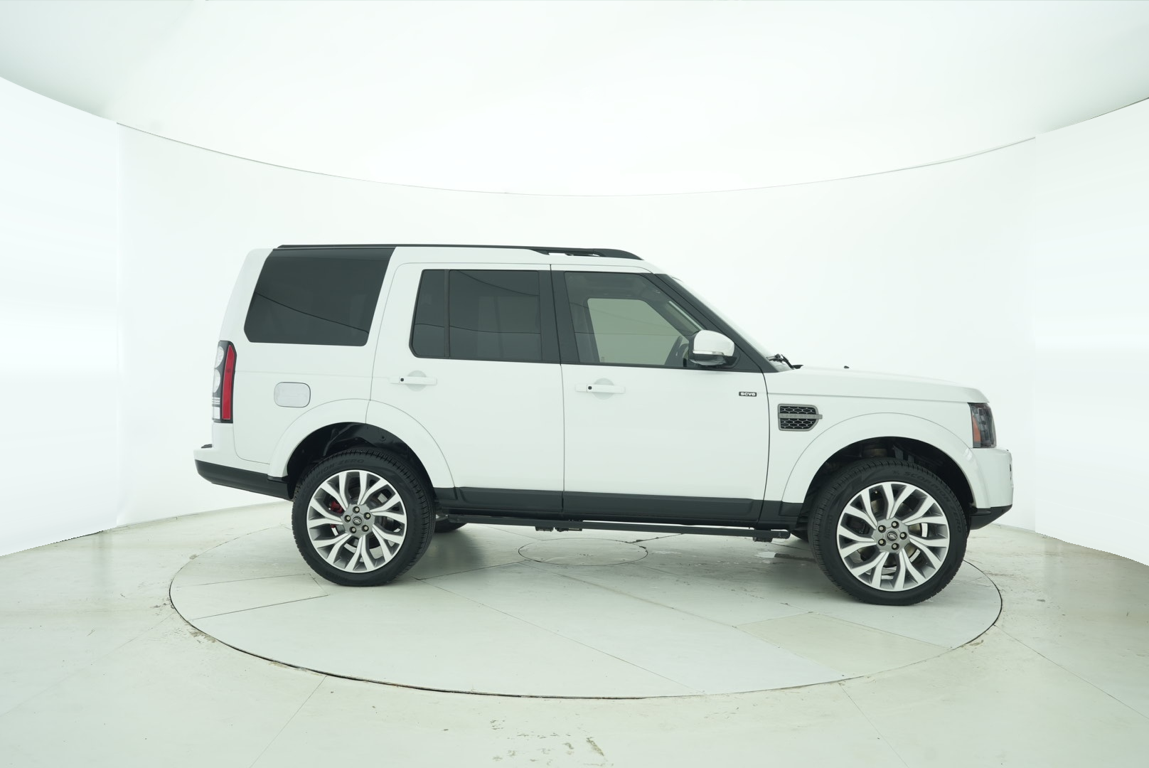 Land Rover Discovery 2016 — фото 6