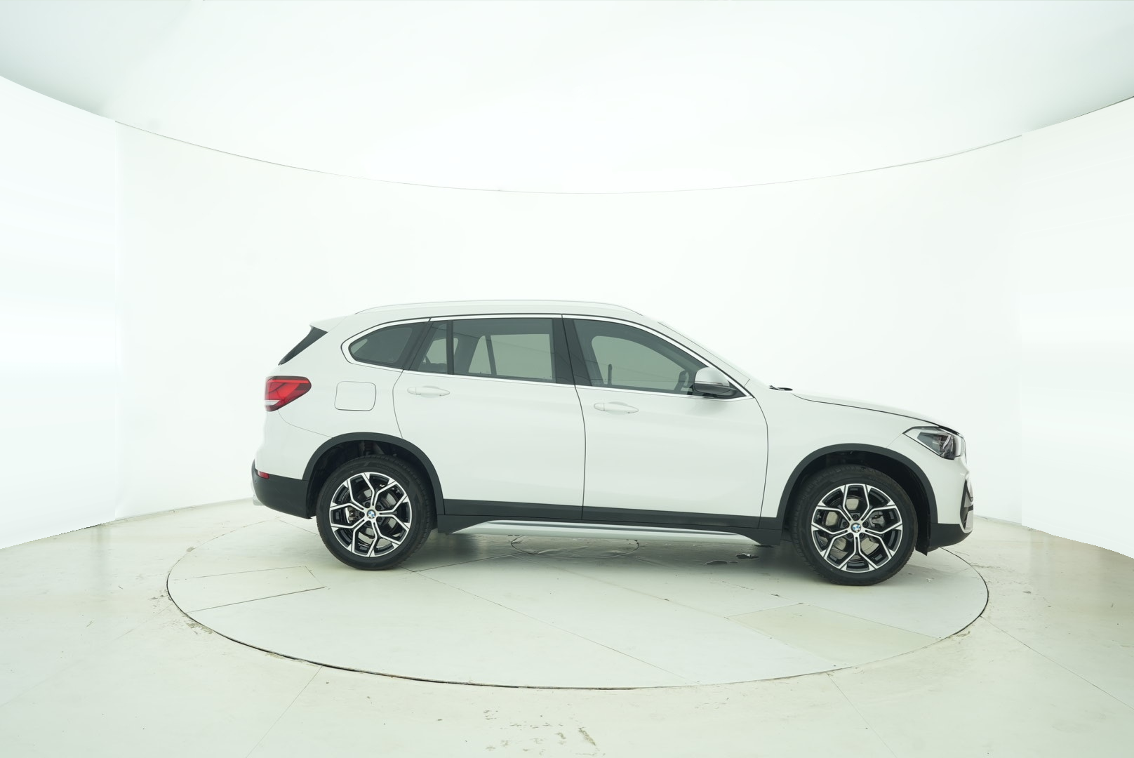 BMW X1 2022 — фото 6