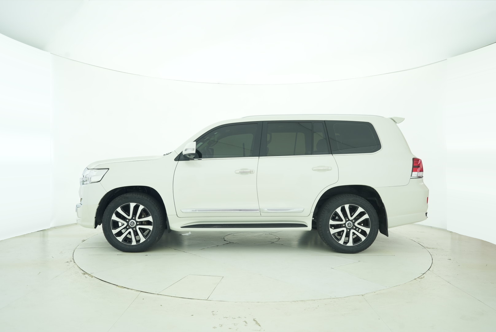 Toyota Land Cruiser (Imported) 2016 — фото 2