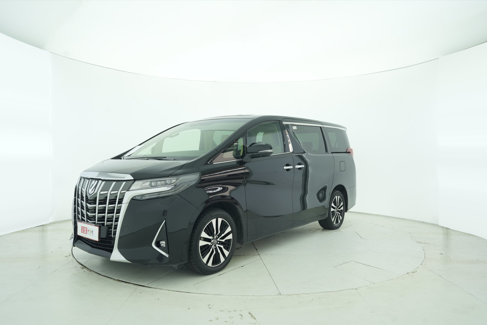 Toyota Elfa 2018 — фото 1
