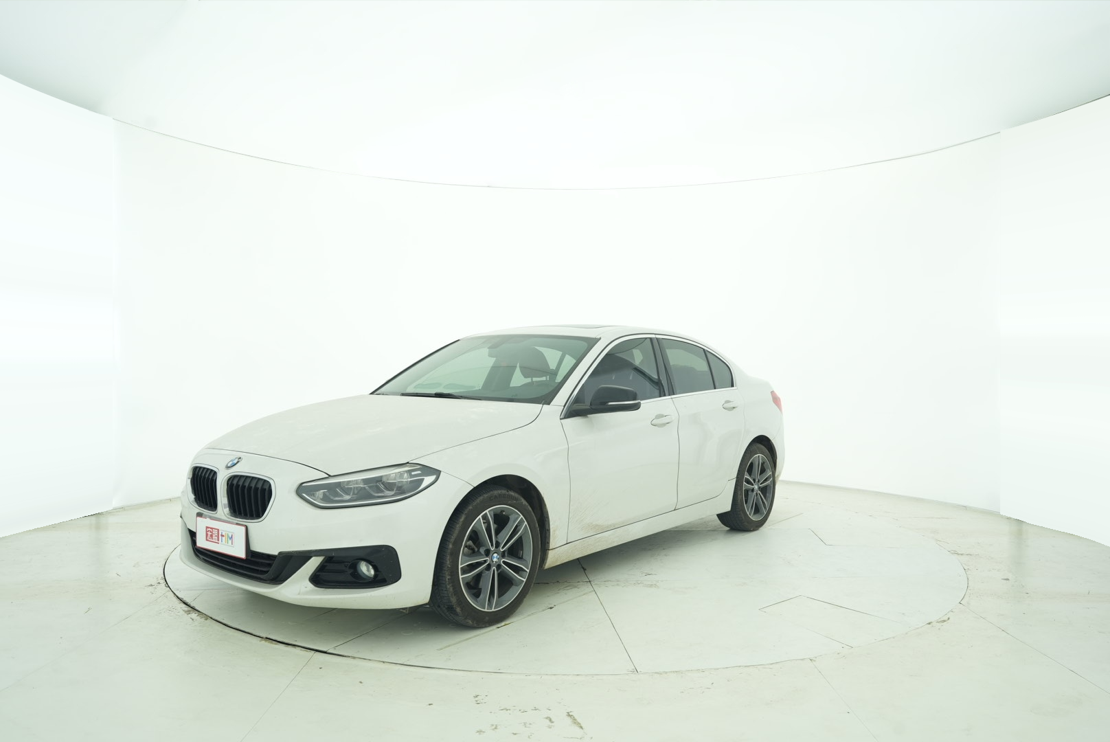 BMW 1 Series 2018 — фото 2
