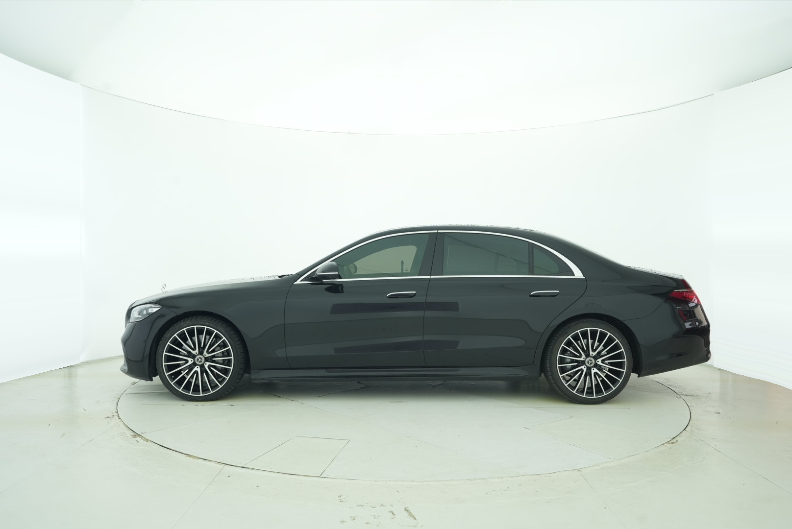 Mercedes Benz S-Class 2022 — фото 2
