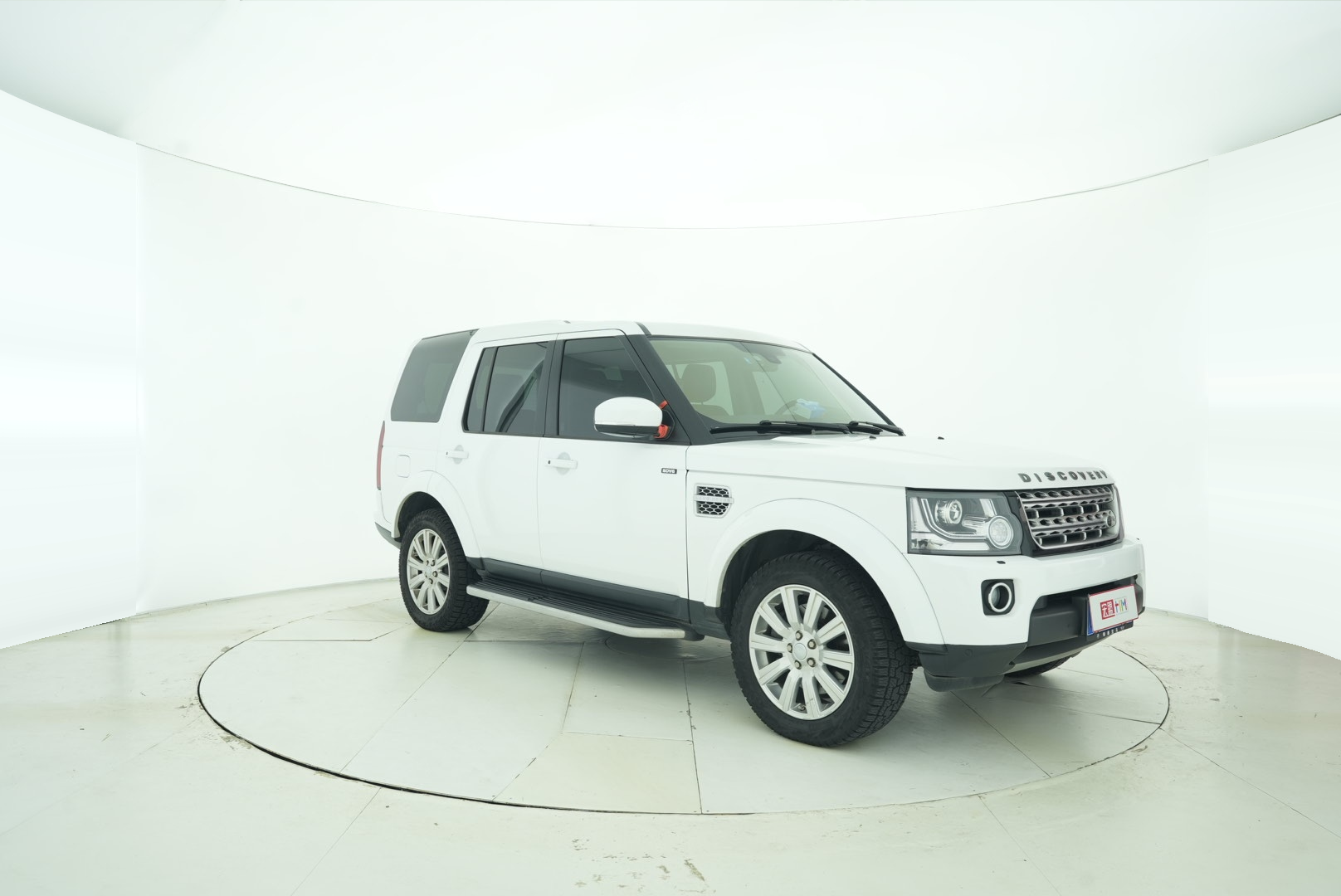 Land Rover Discovery 2015 — фото 8