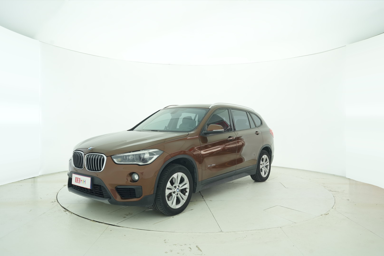 BMW X1 2016 — фото 1