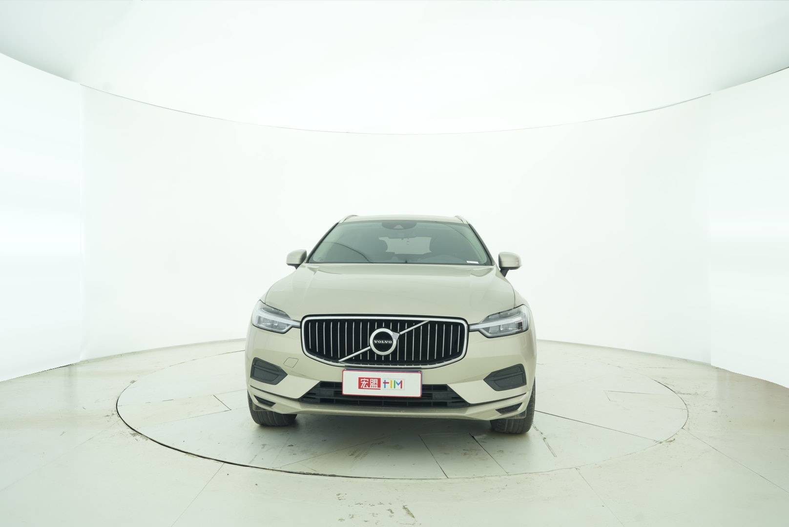 VOLVO XC60 2018 — фото 8