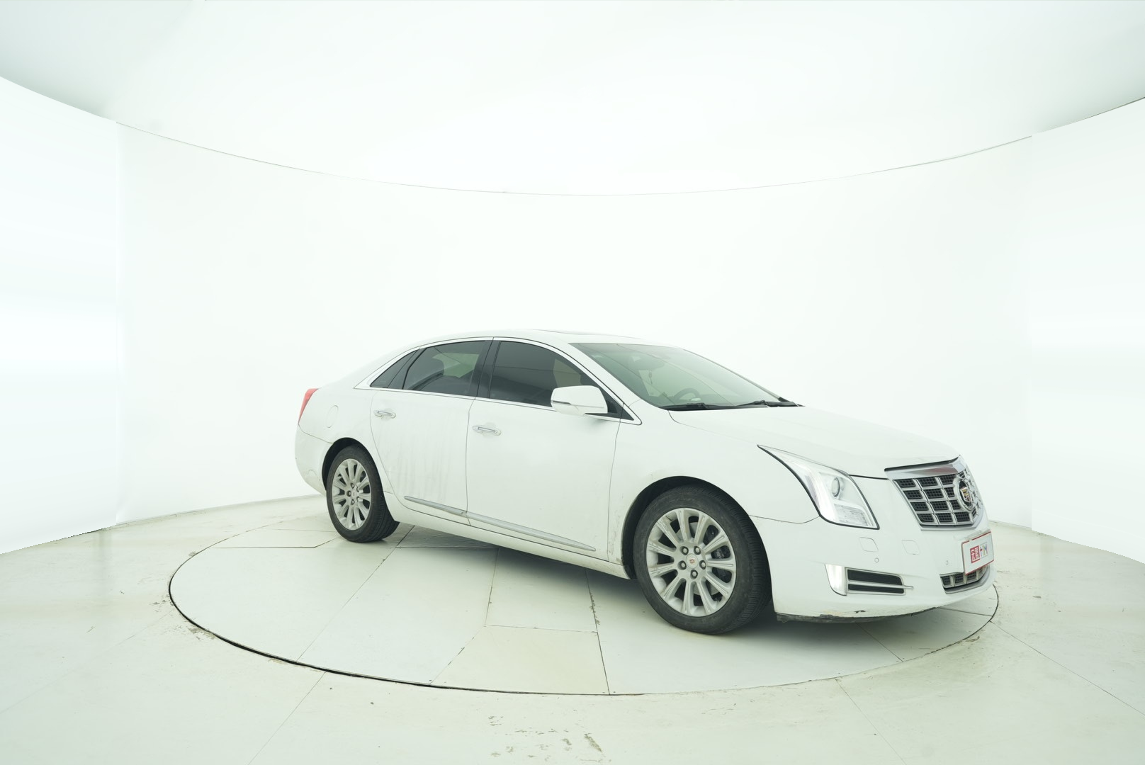 Cadillac XTS 2015 — фото 7