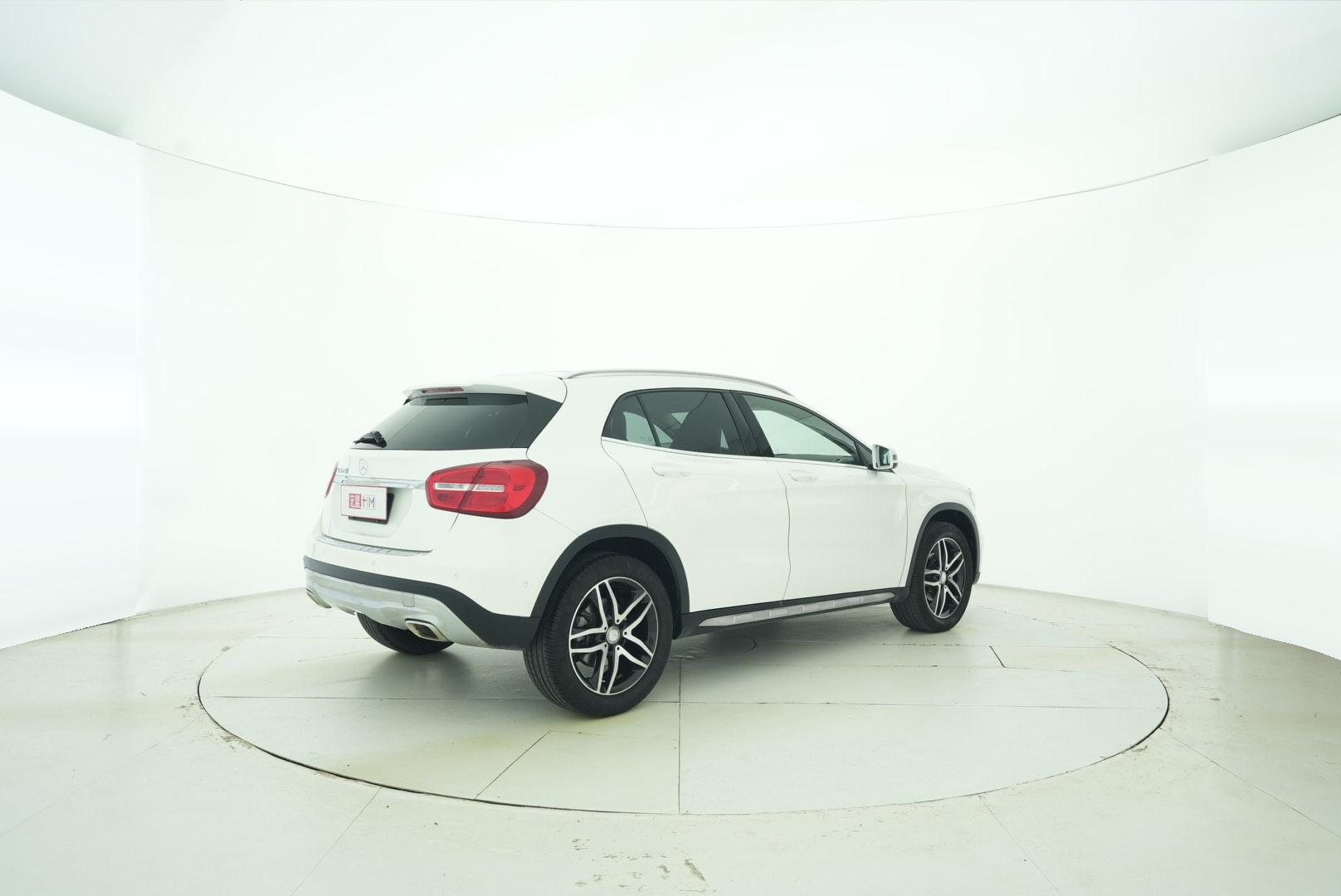 Mercedes Benz GLA 2017 — фото 5