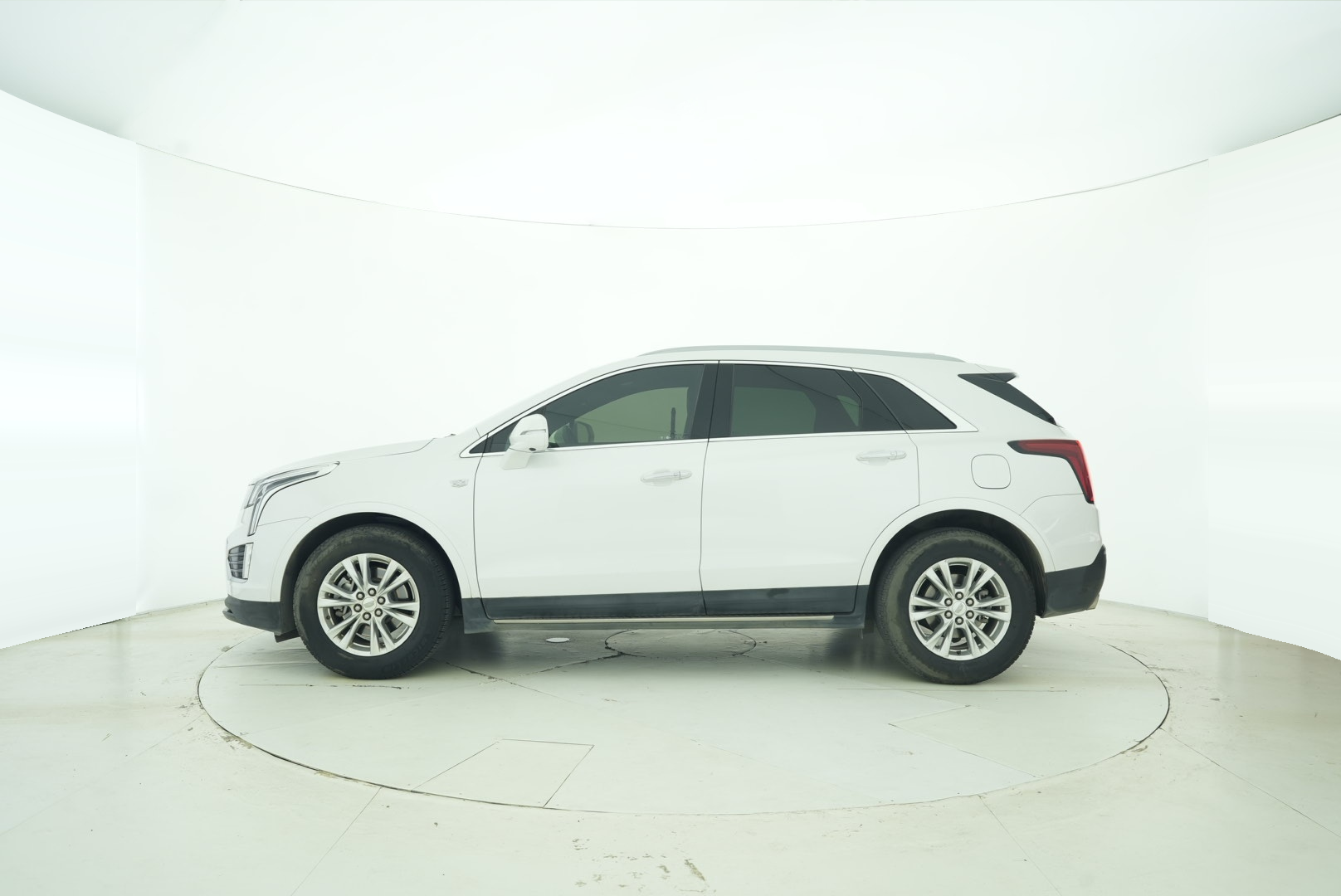 Cadillac XT5 2020 — фото 2