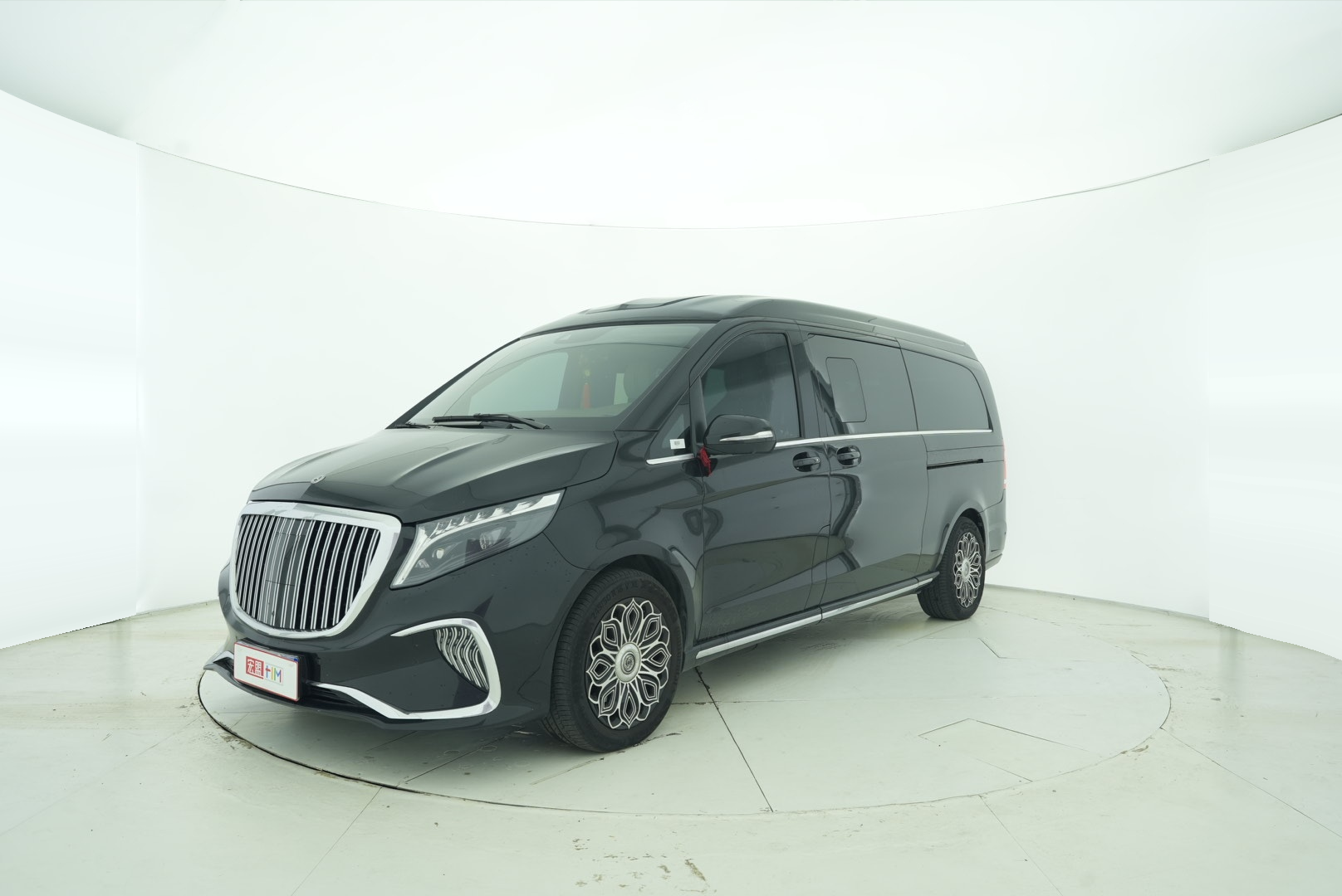 Mercedes Benz V-Class 2022 — фото 1