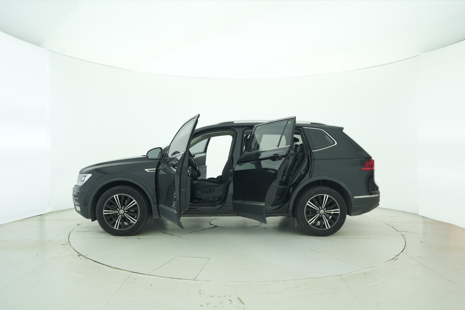 Volkswagen Tiguan L 2019 — фото 18