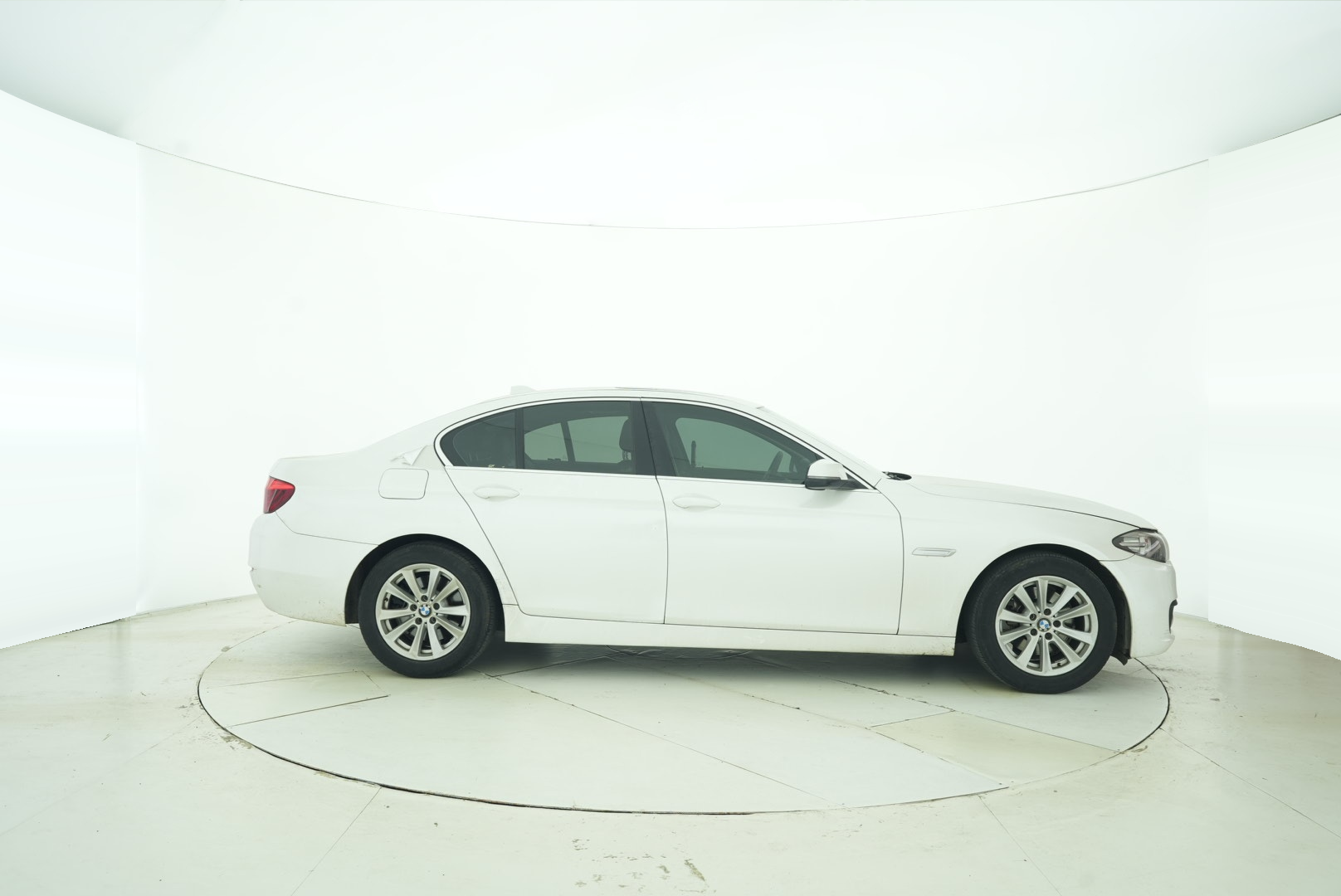 BMW 5 Series (Import) 2014 — фото 6