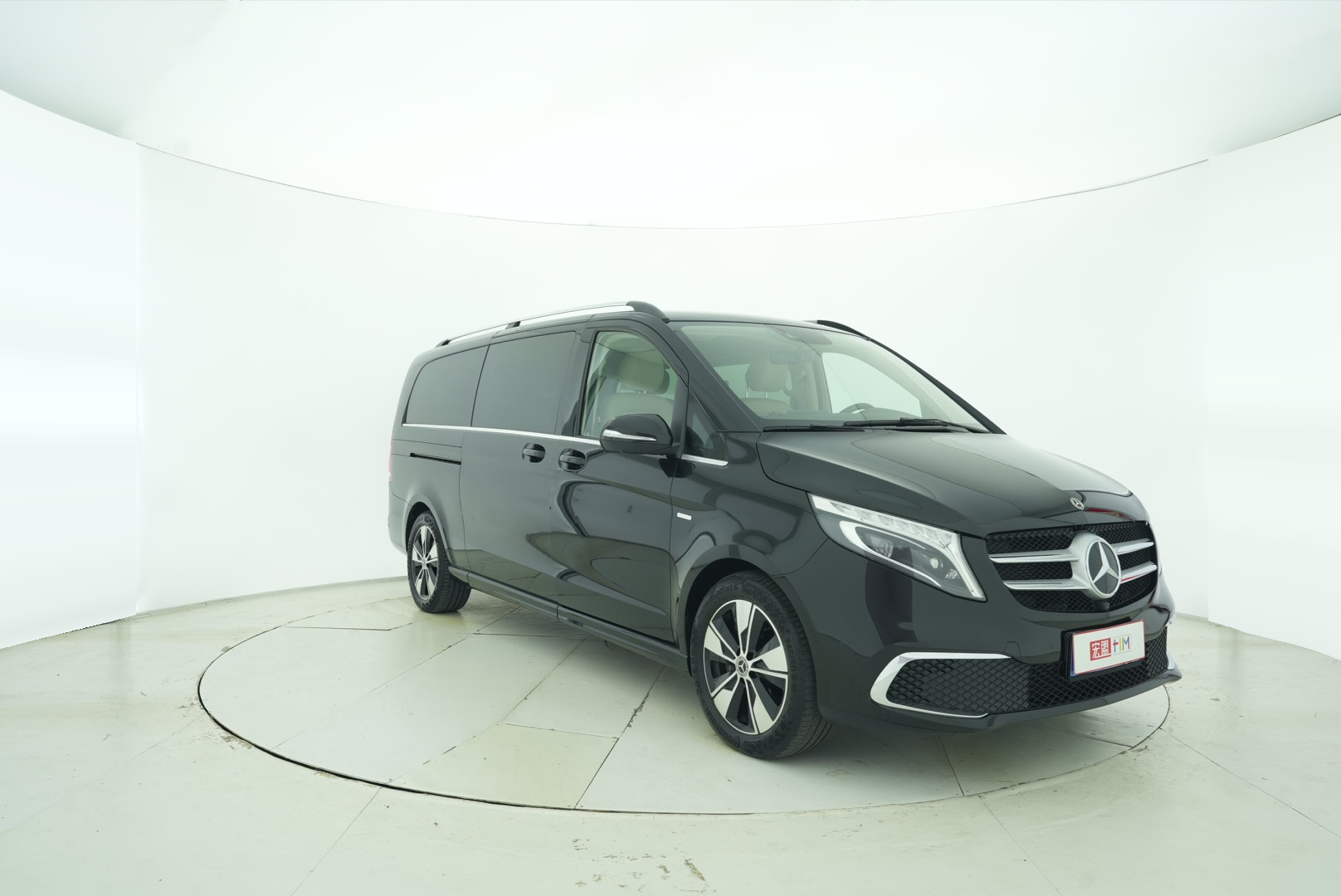 Mercedes Benz V-Class 2017 — фото 7
