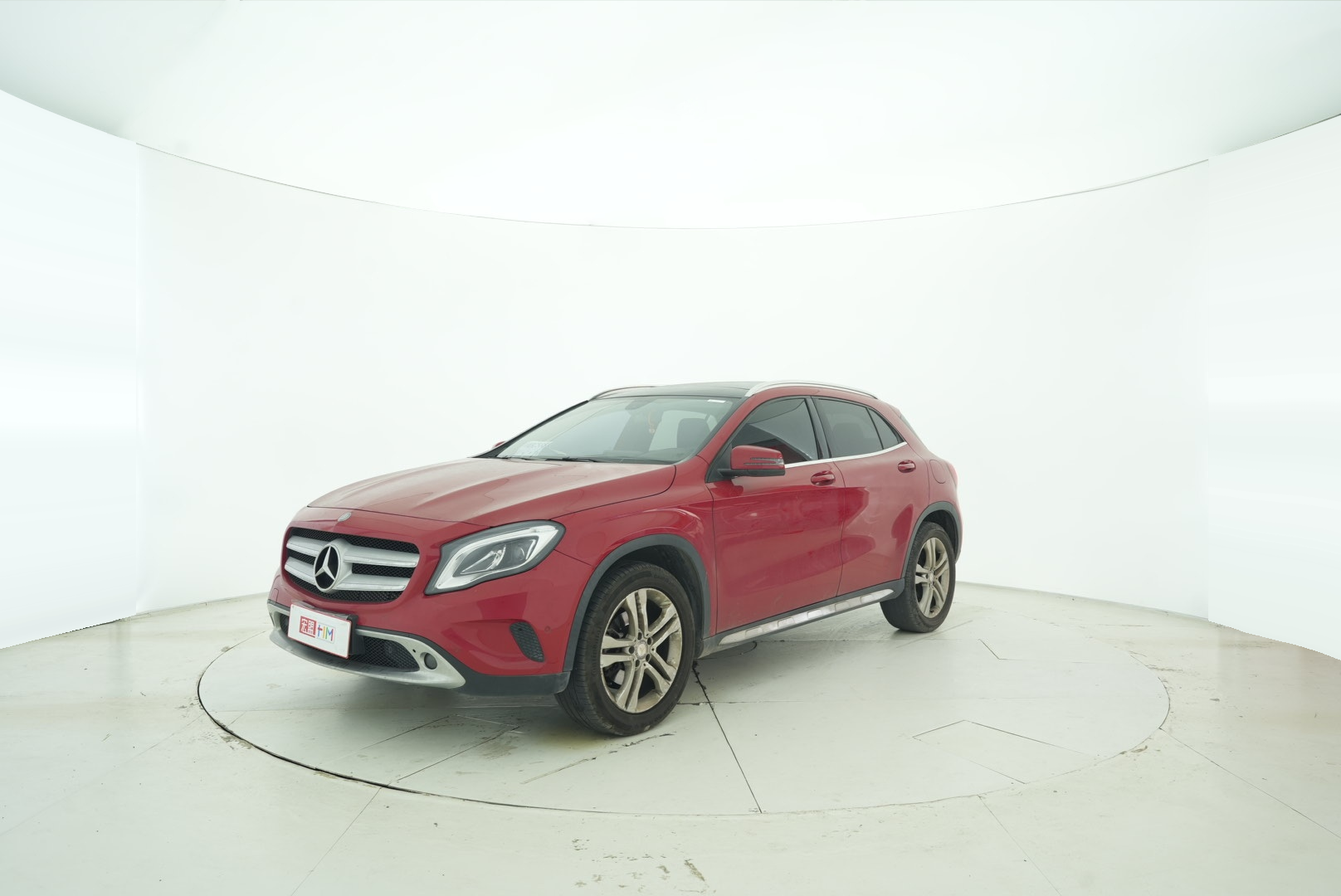Mercedes Benz GLA 2015 — фото 1