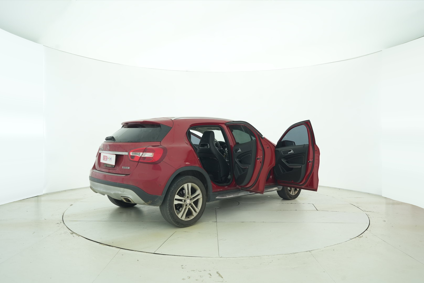 Mercedes Benz GLA 2015 — фото 8