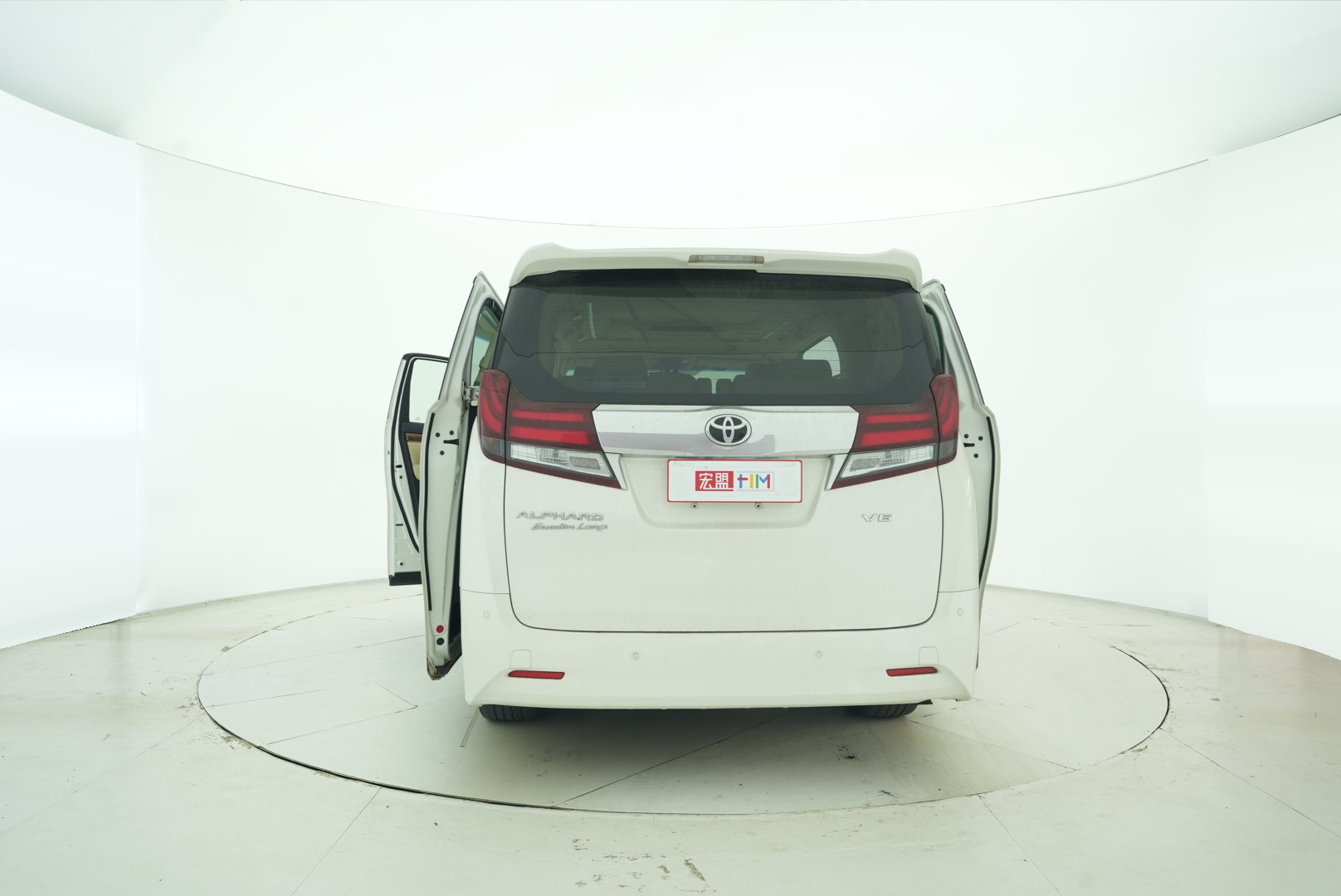 Toyota Elfa 2015 — фото 14