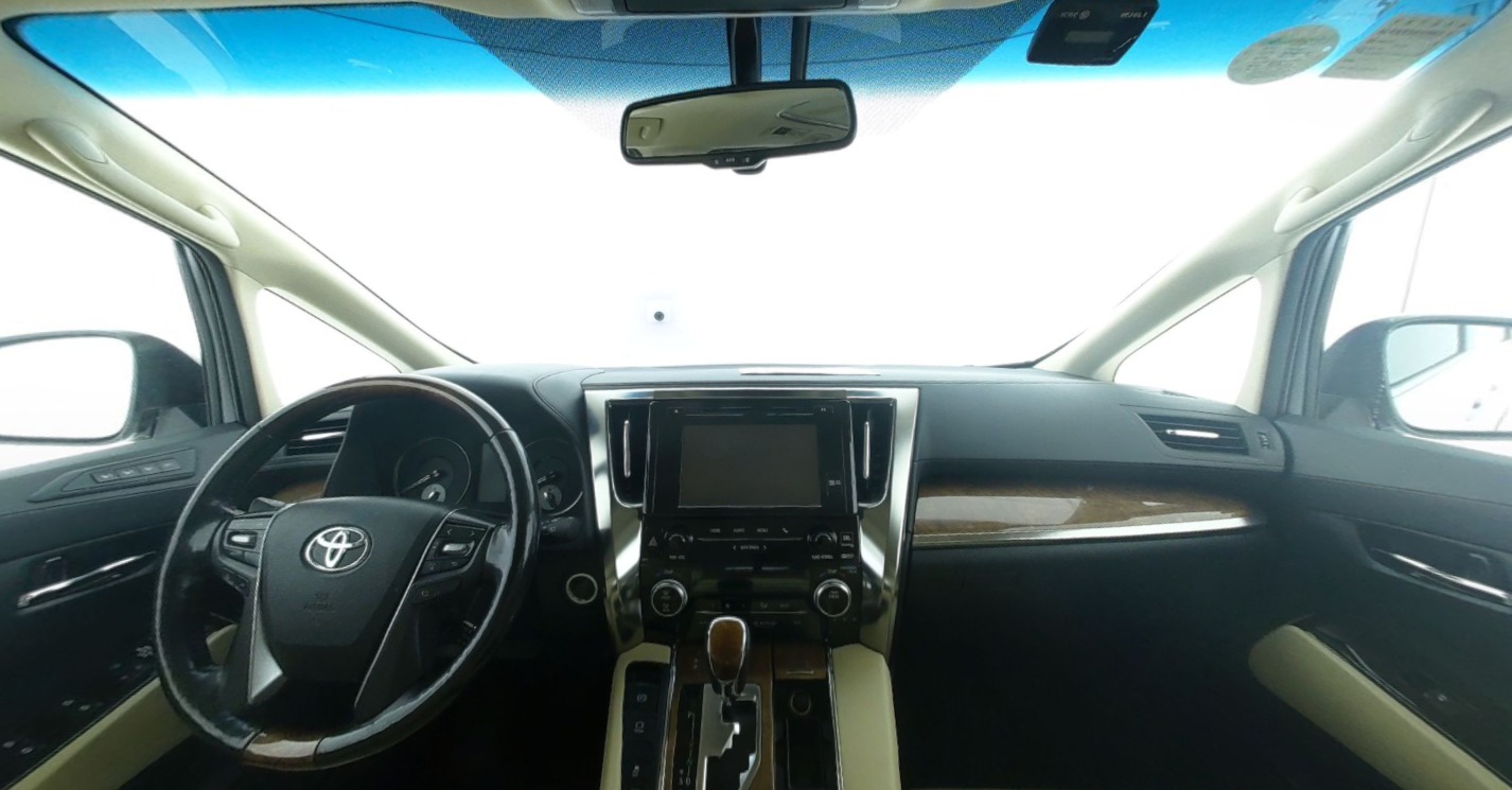 Toyota Elfa 2015 — фото 1