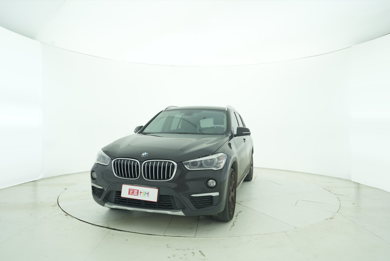BMW X1 2018 — фото 1