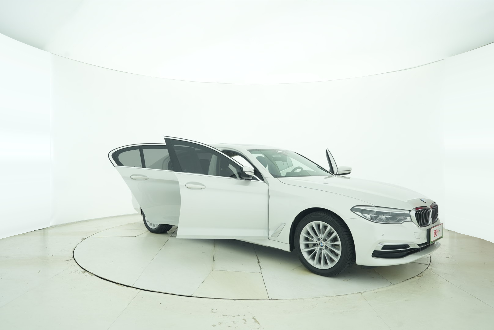 BMW 5 Series Hybrid 2020 — фото 16