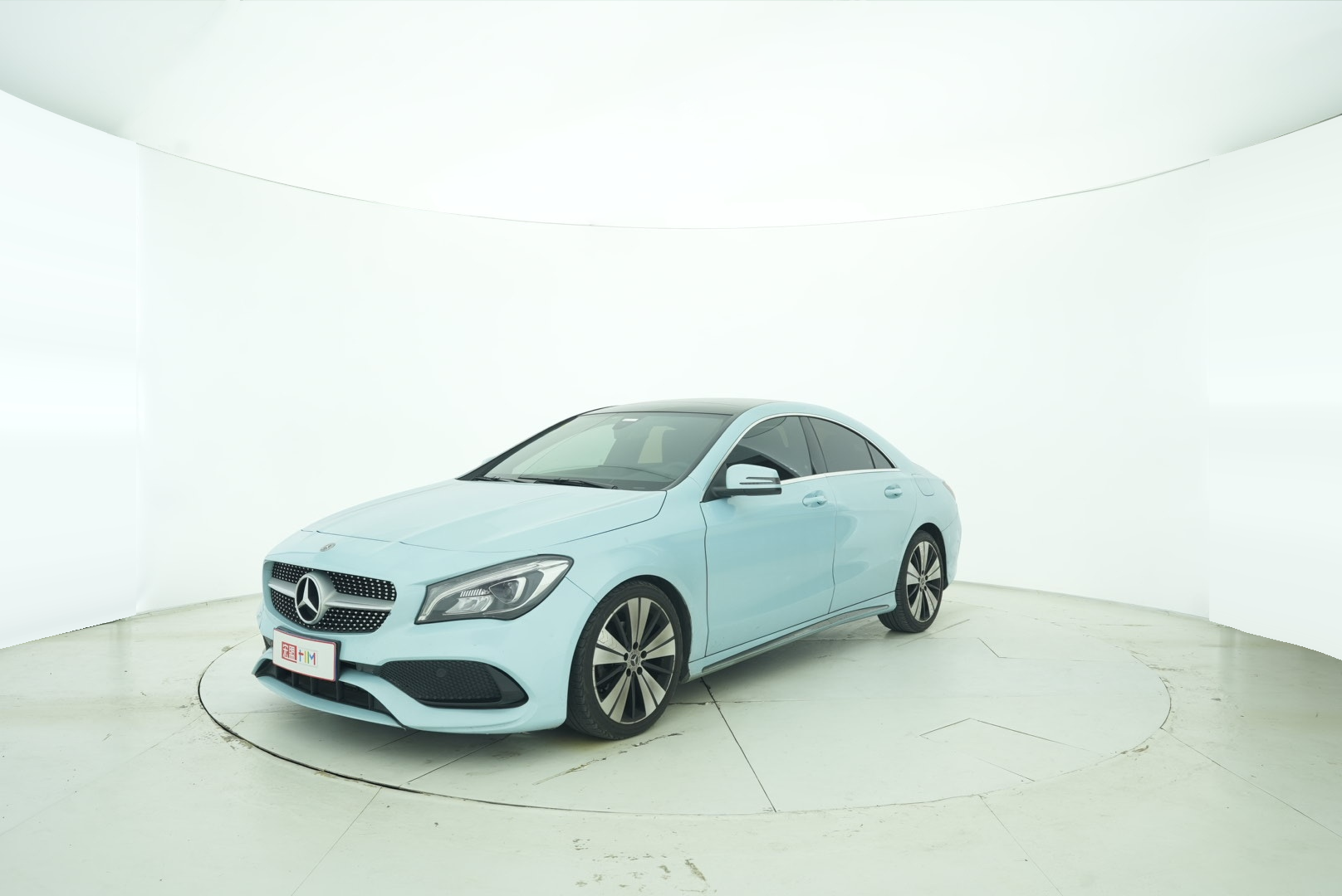 Mercedes Benz GLA-Class 2018 — фото 1