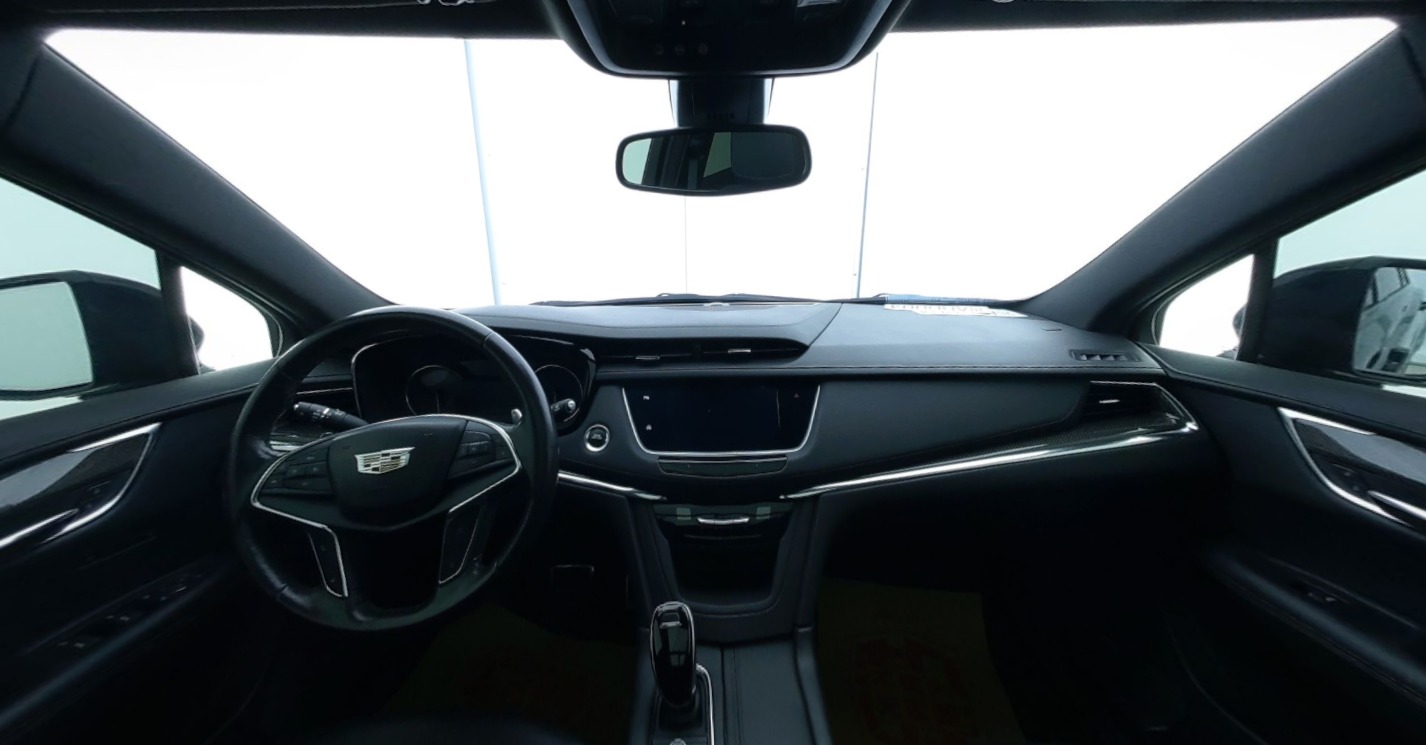 Cadillac XT5 2020 — фото 1