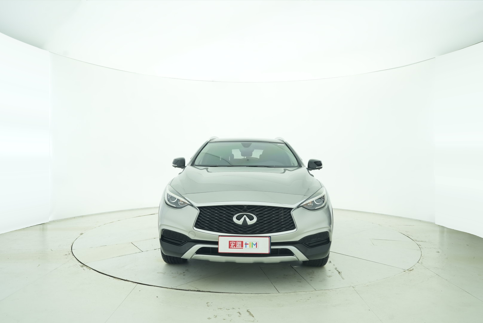 Infiniti QX30 2017 — фото 16