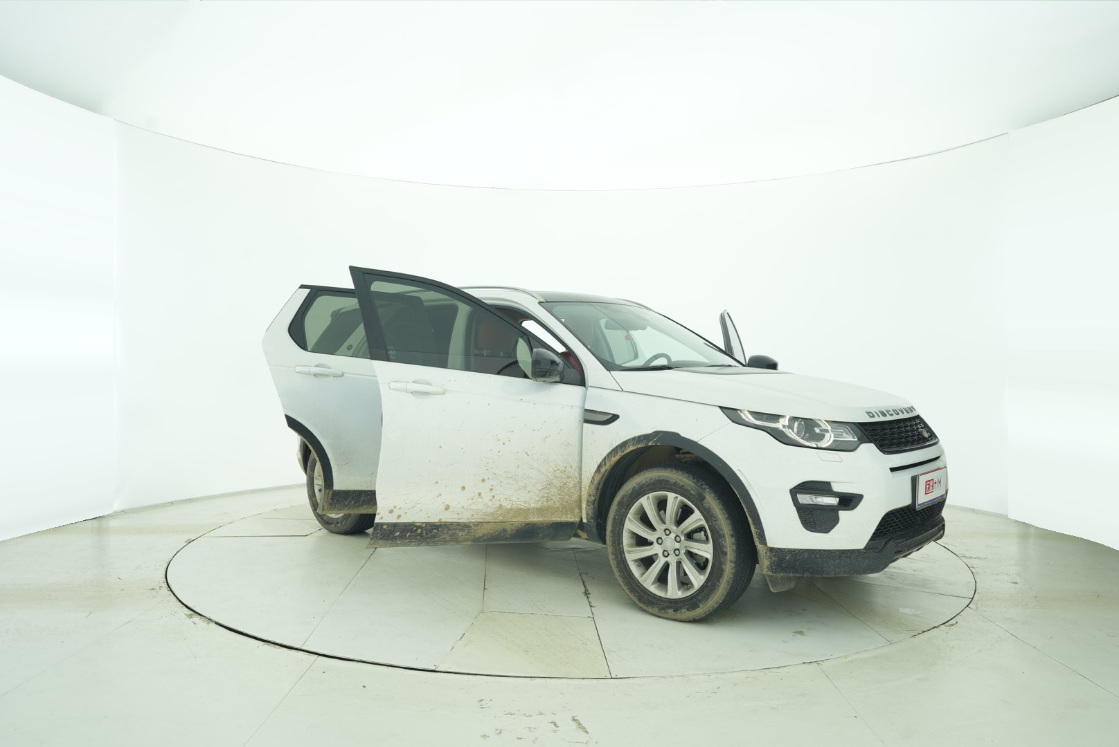 Land Rover Discover Divine Action 2019 — фото 17