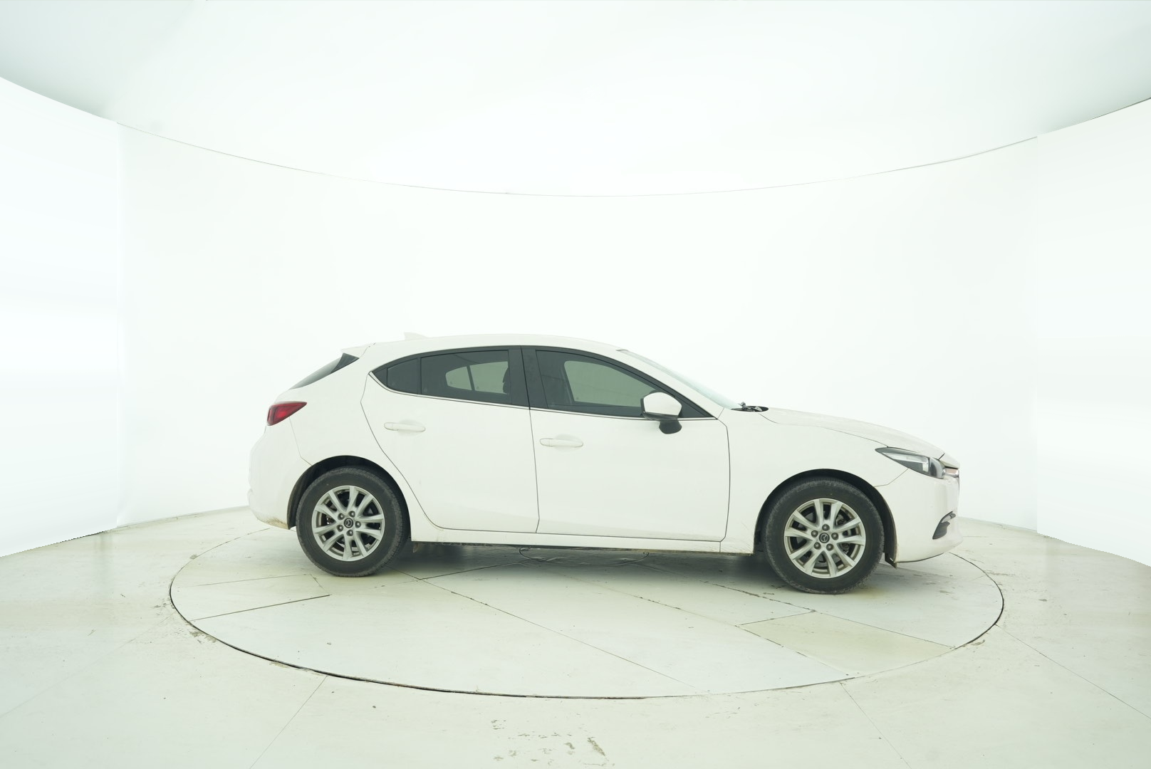 Mazda 3 Axela 2017 — фото 7