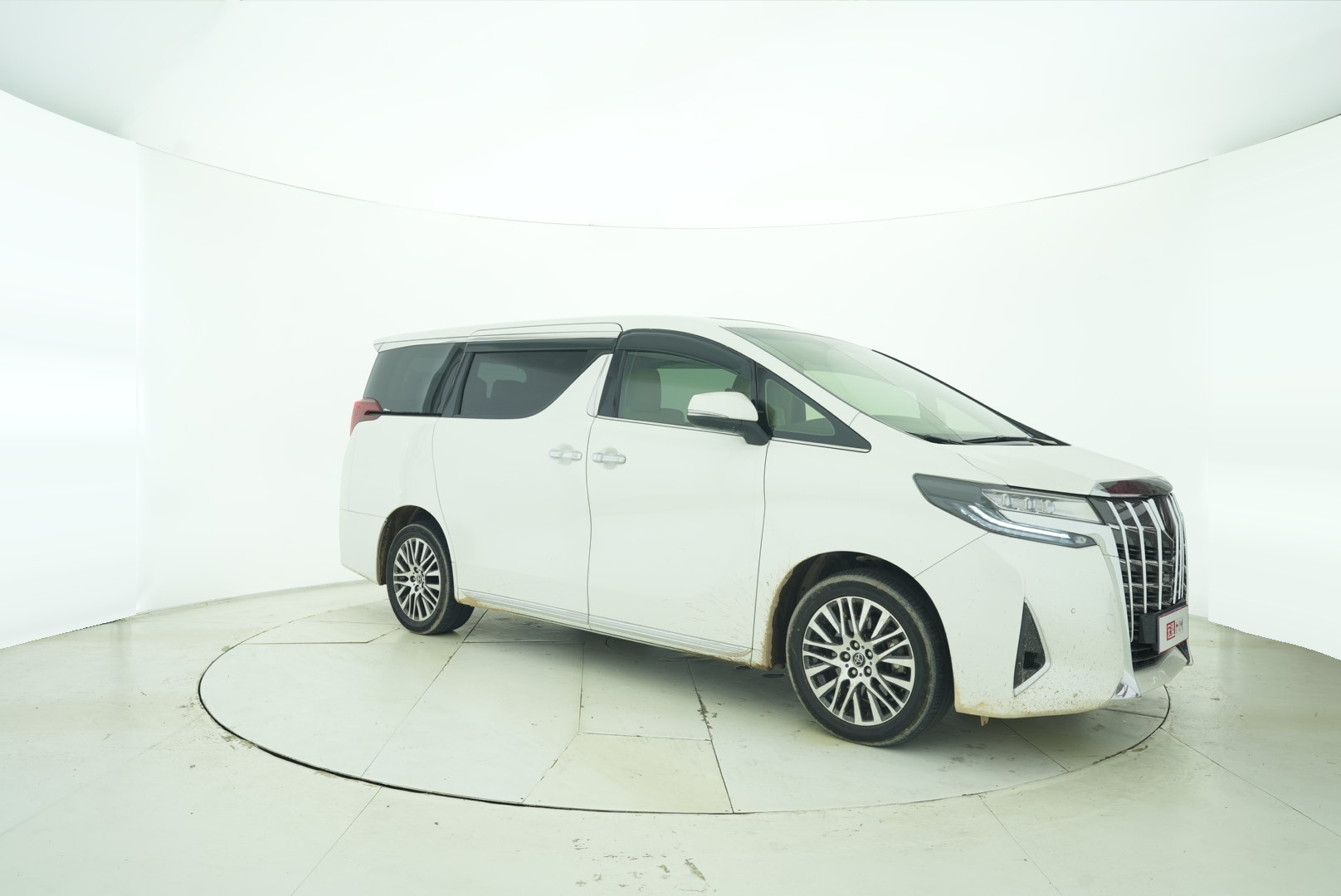 Toyota Elfa 2015 — фото 15