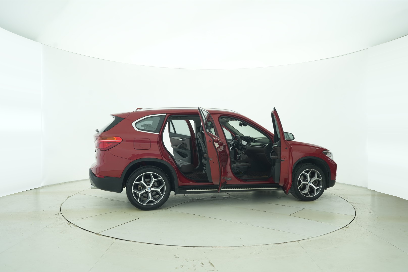 BMW X1 2016 — фото 24