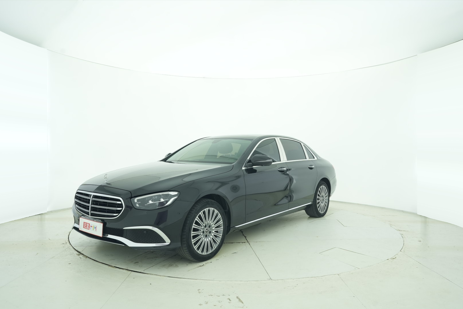 Mercedes Benz E-Class 2023 — фото 1